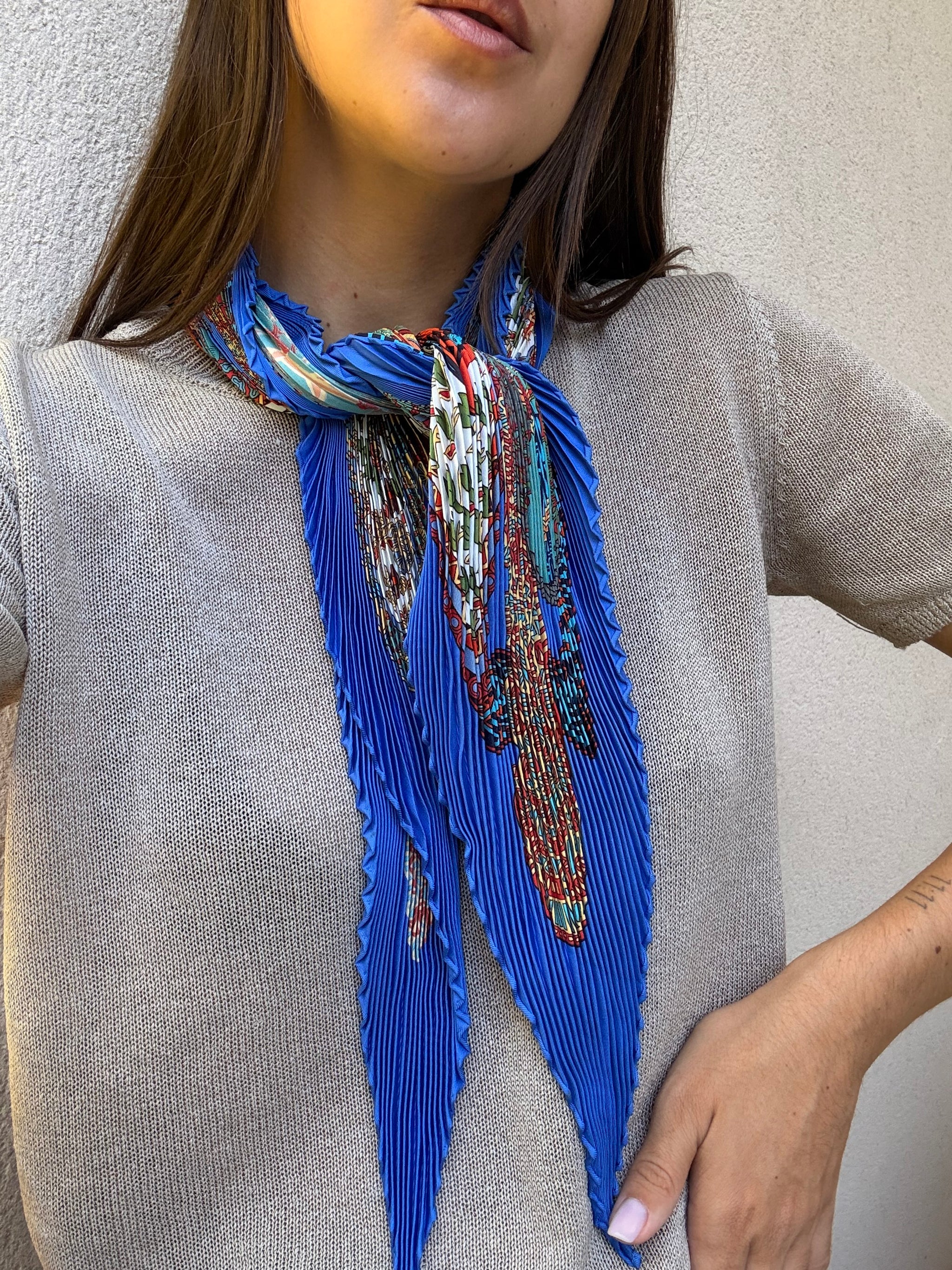 Foulard Hermès plissé – Modèle L’Art des Steppes