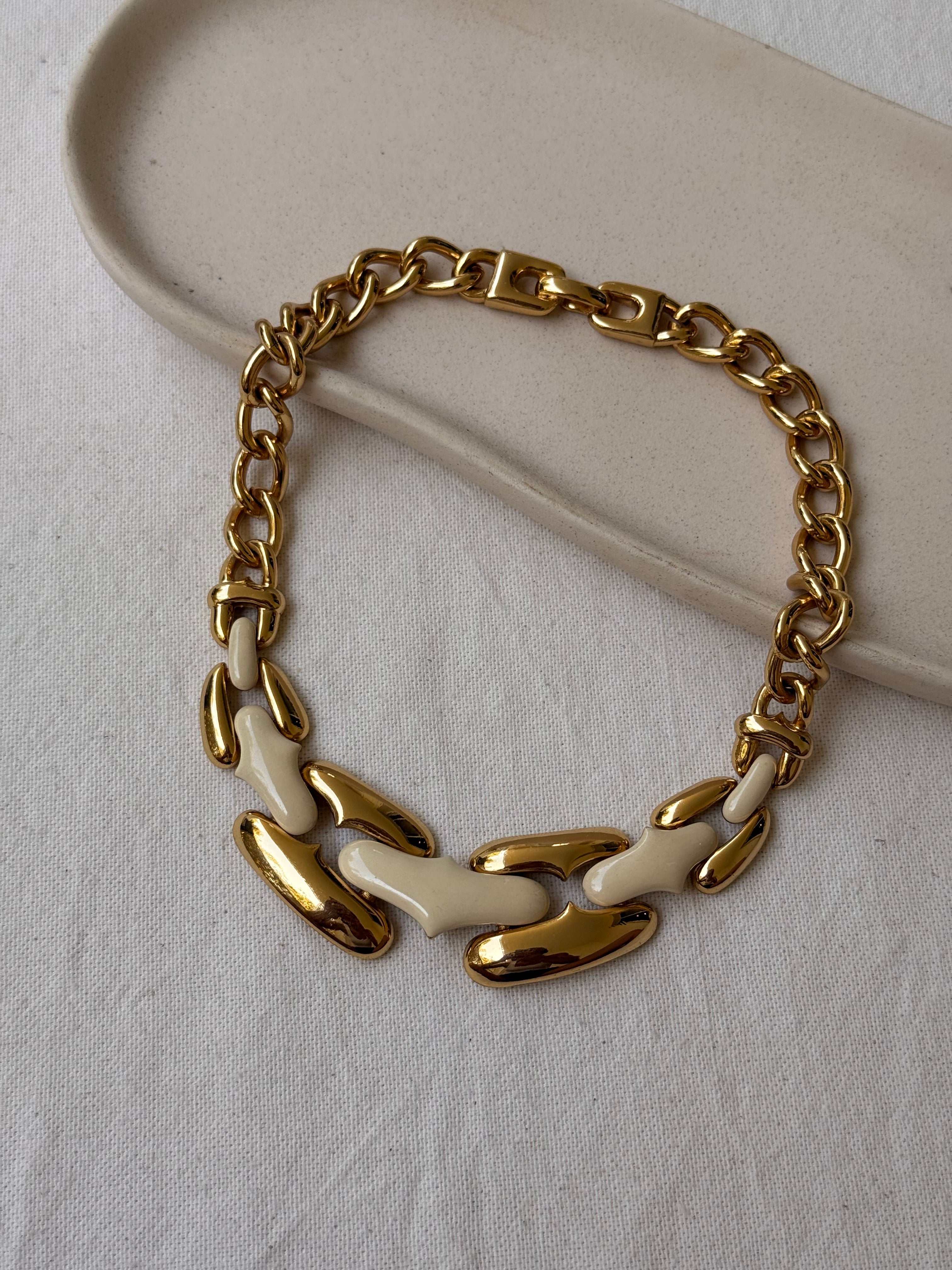 Collier Helena Rubinstein vintage - Maille dorée et émail ivoire
