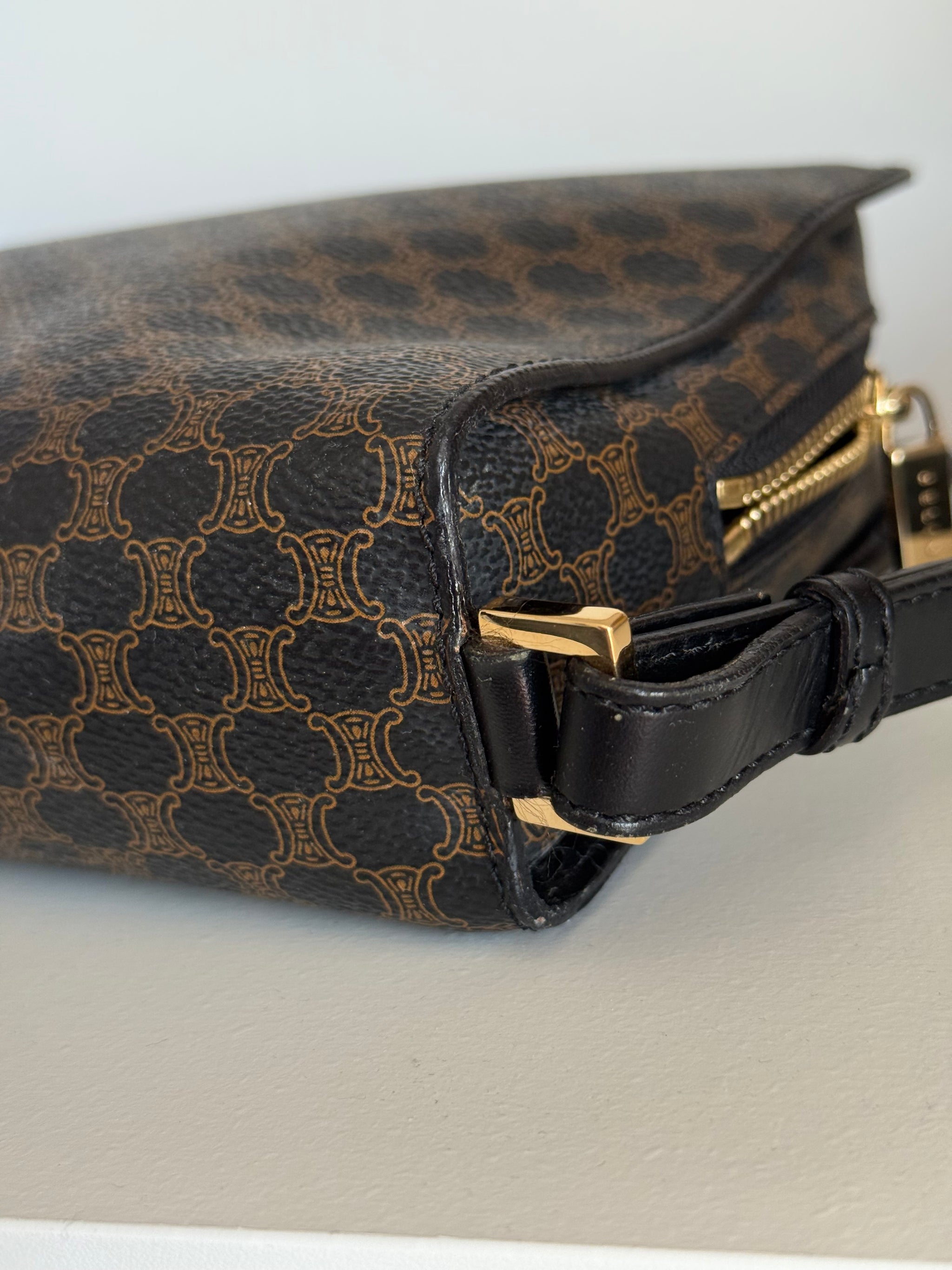 Pochette Céline vintage - Toile triomphe et cuir noir