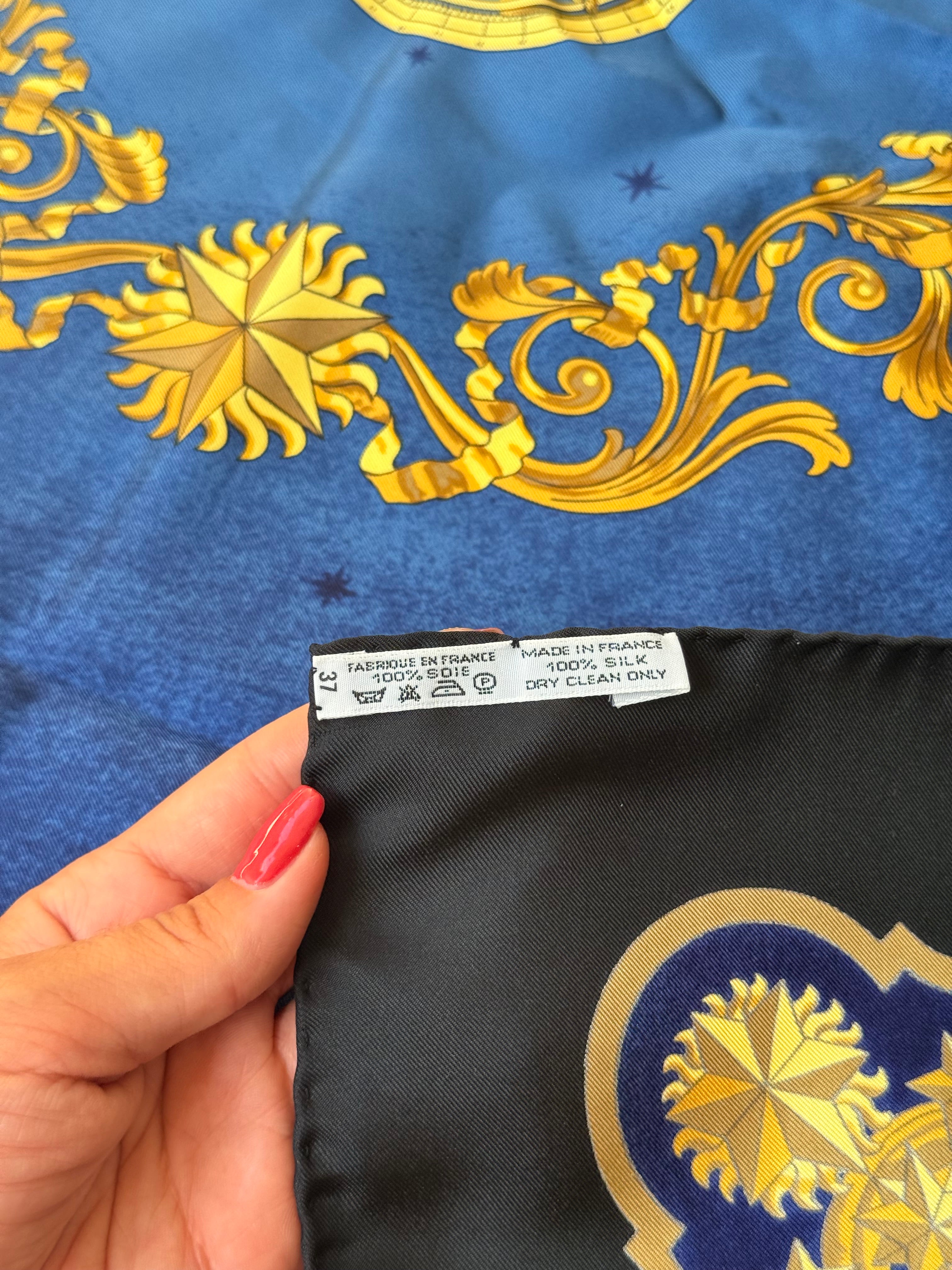 Foulard Hermès – Modèle Cosmos