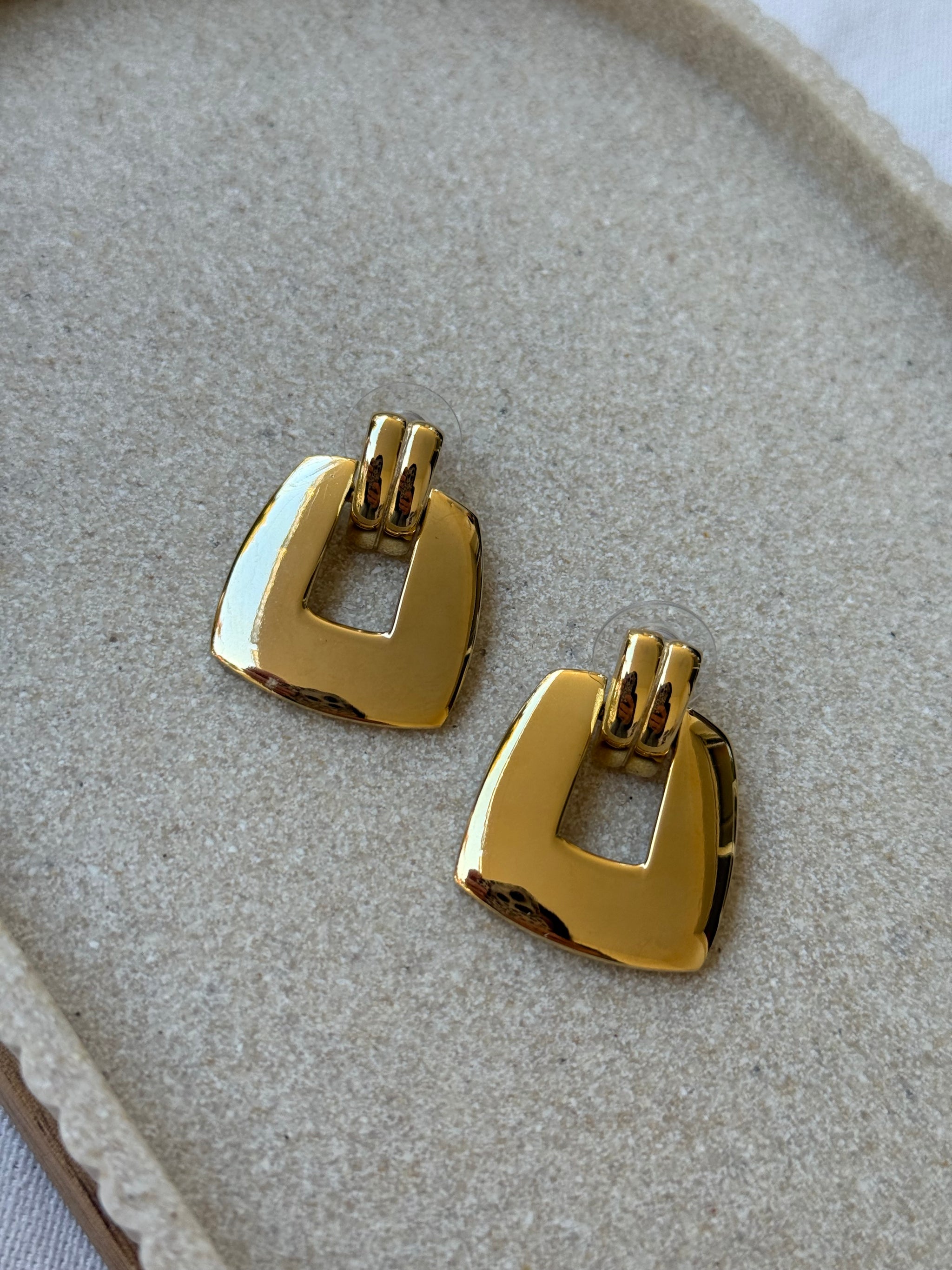 Boucles d'oreilles Napier vintage - Pendantes dorées (oreilles percées)