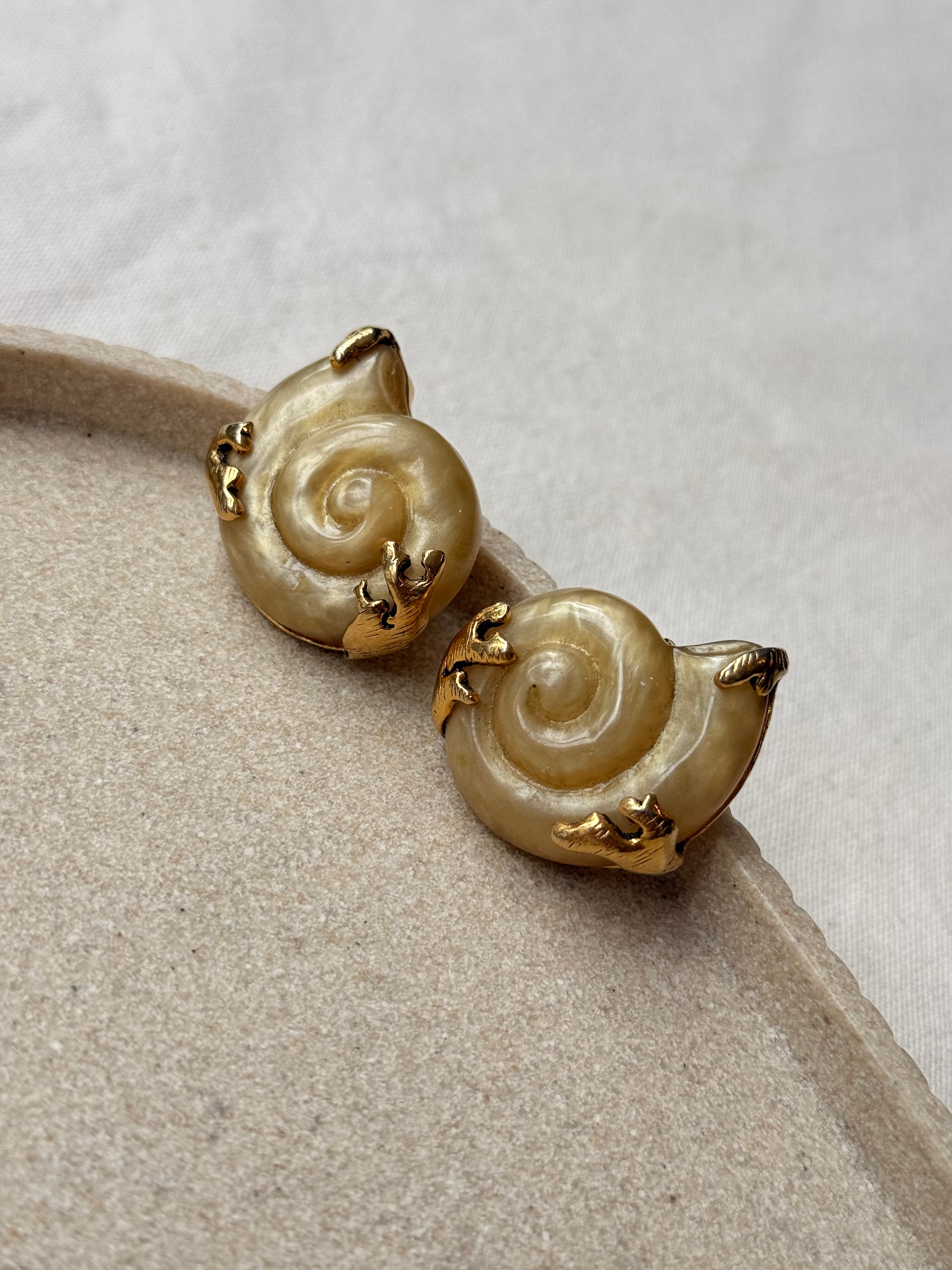 Boucles d’oreilles Comptoirs de la Banquise vintage - Coquillages nacrés
