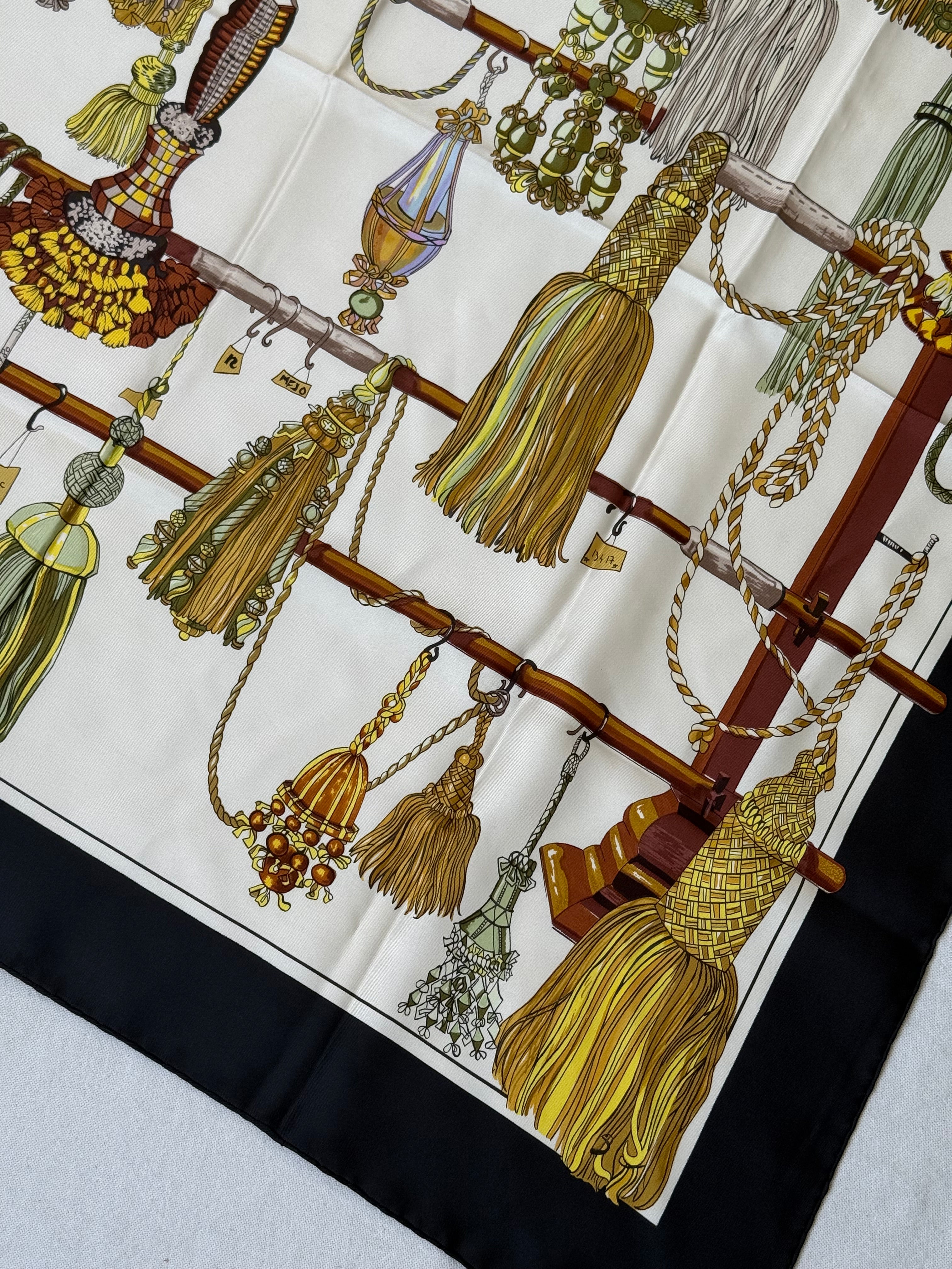 Foulard Hermès – Modèle Passementerie