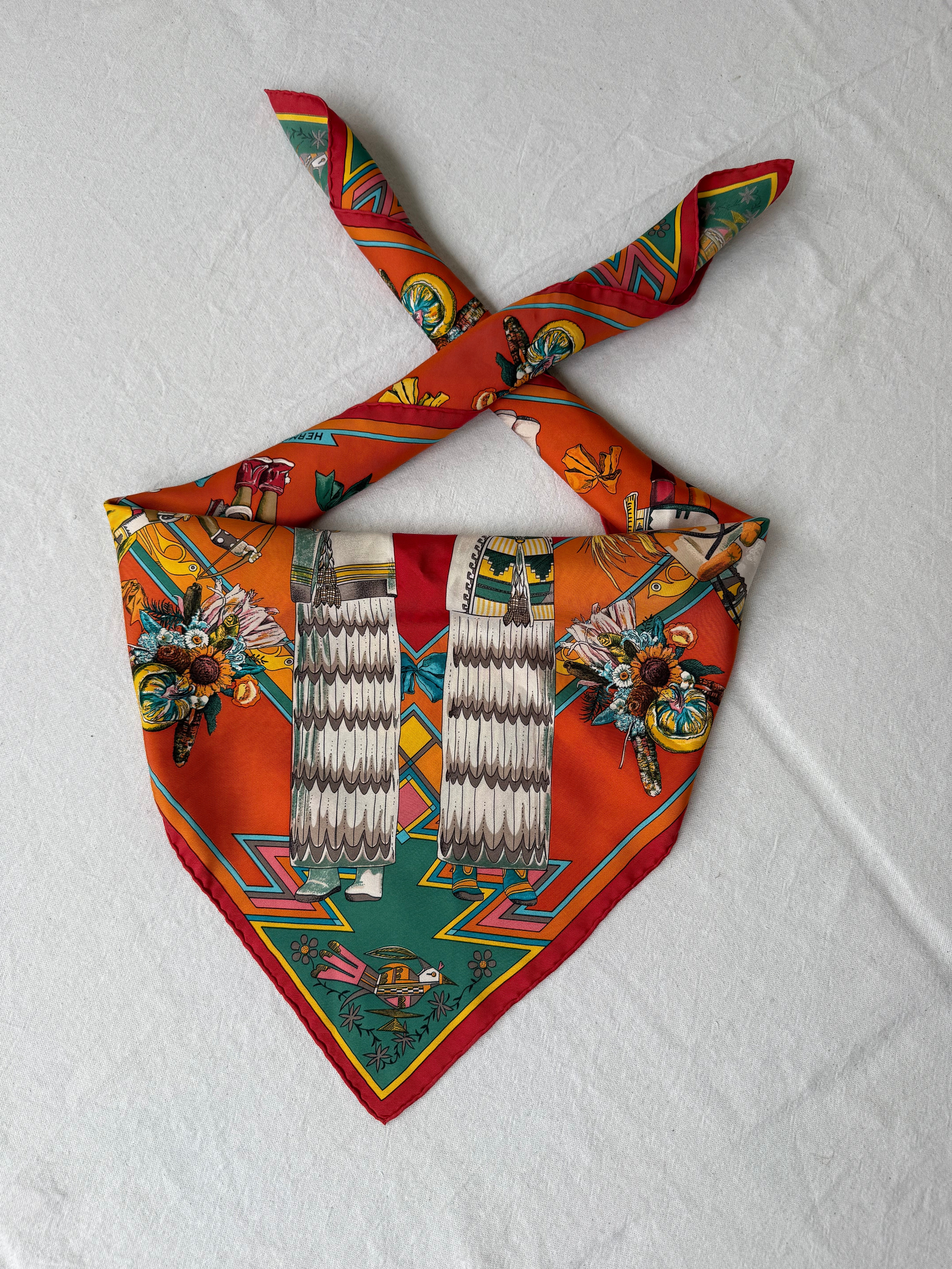 Foulard Hermès – Modèle Kachinas