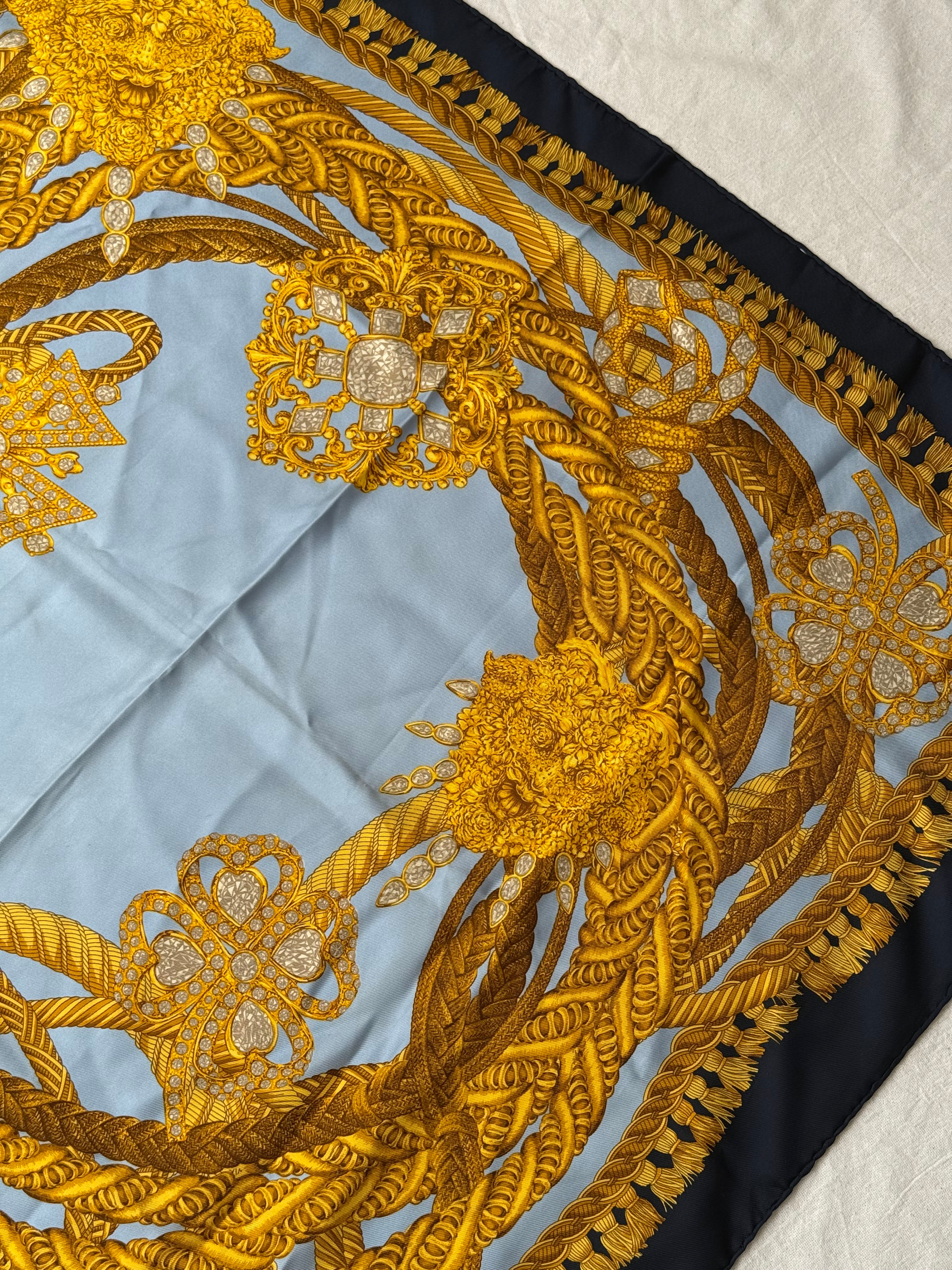 Foulard Christian Dior – Cordages et ornements dorés