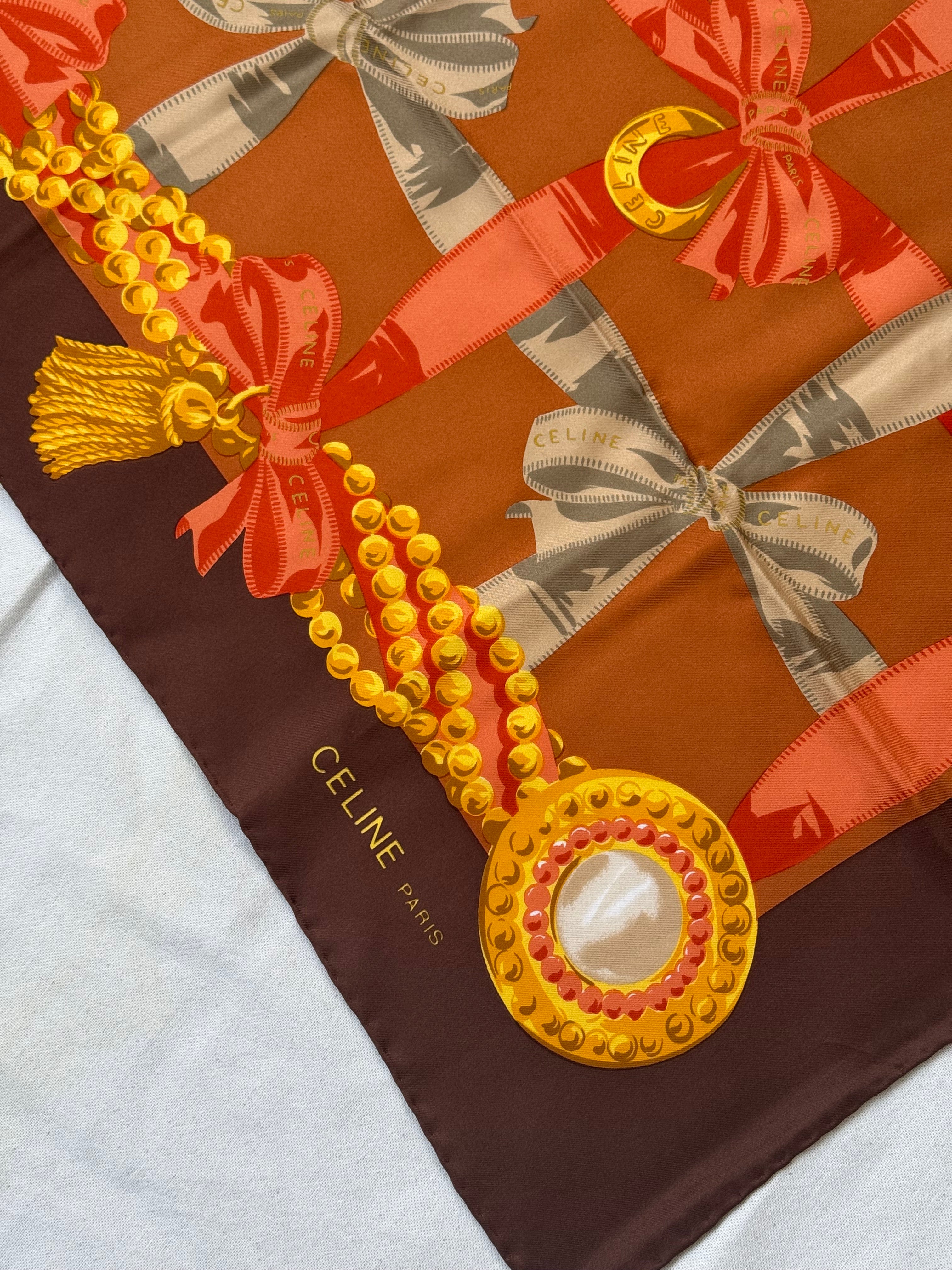 Celine Scarf – Knot Patterns