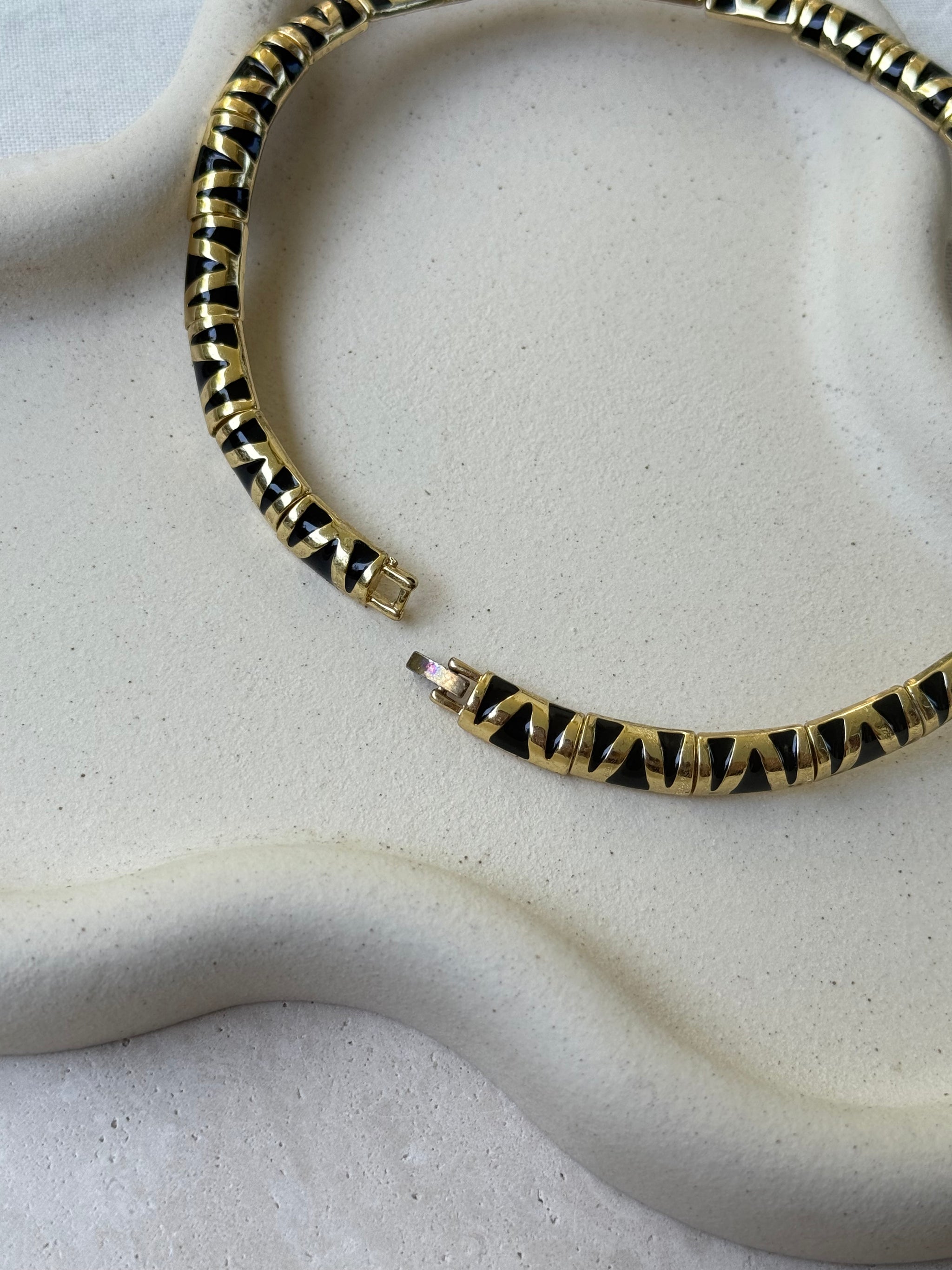 Collier vintage émaillé motif animalier