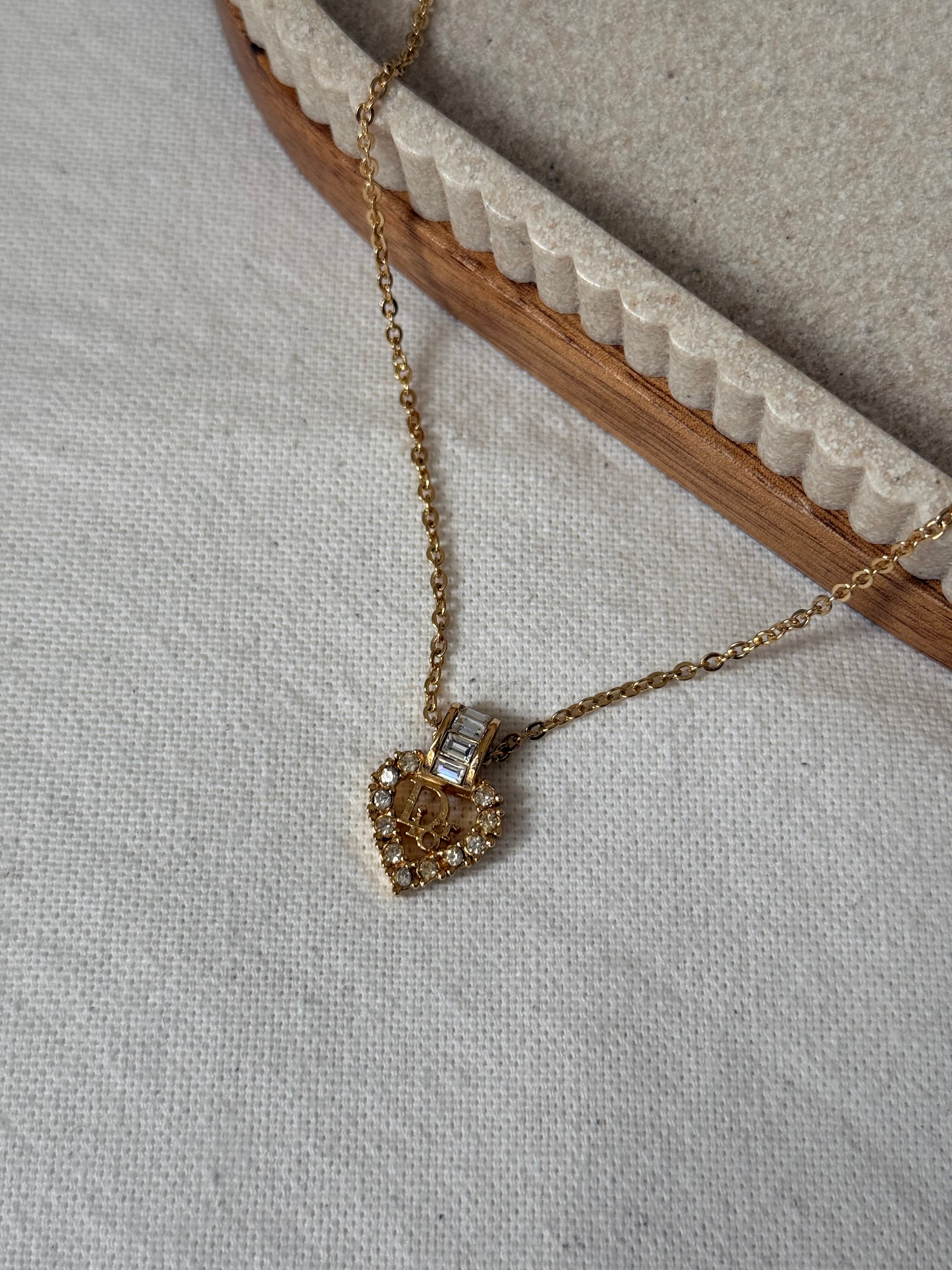 Collier Christian Dior vintage - Pendentif CD cœur et strass