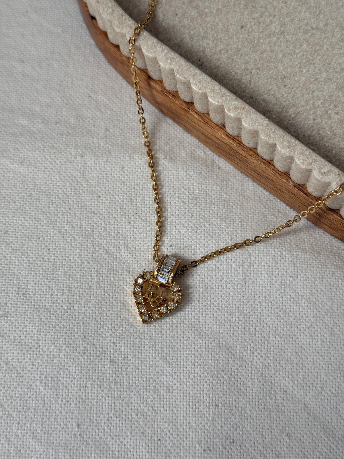 Collier Christian Dior vintage - Pendentif CD cœur et strass