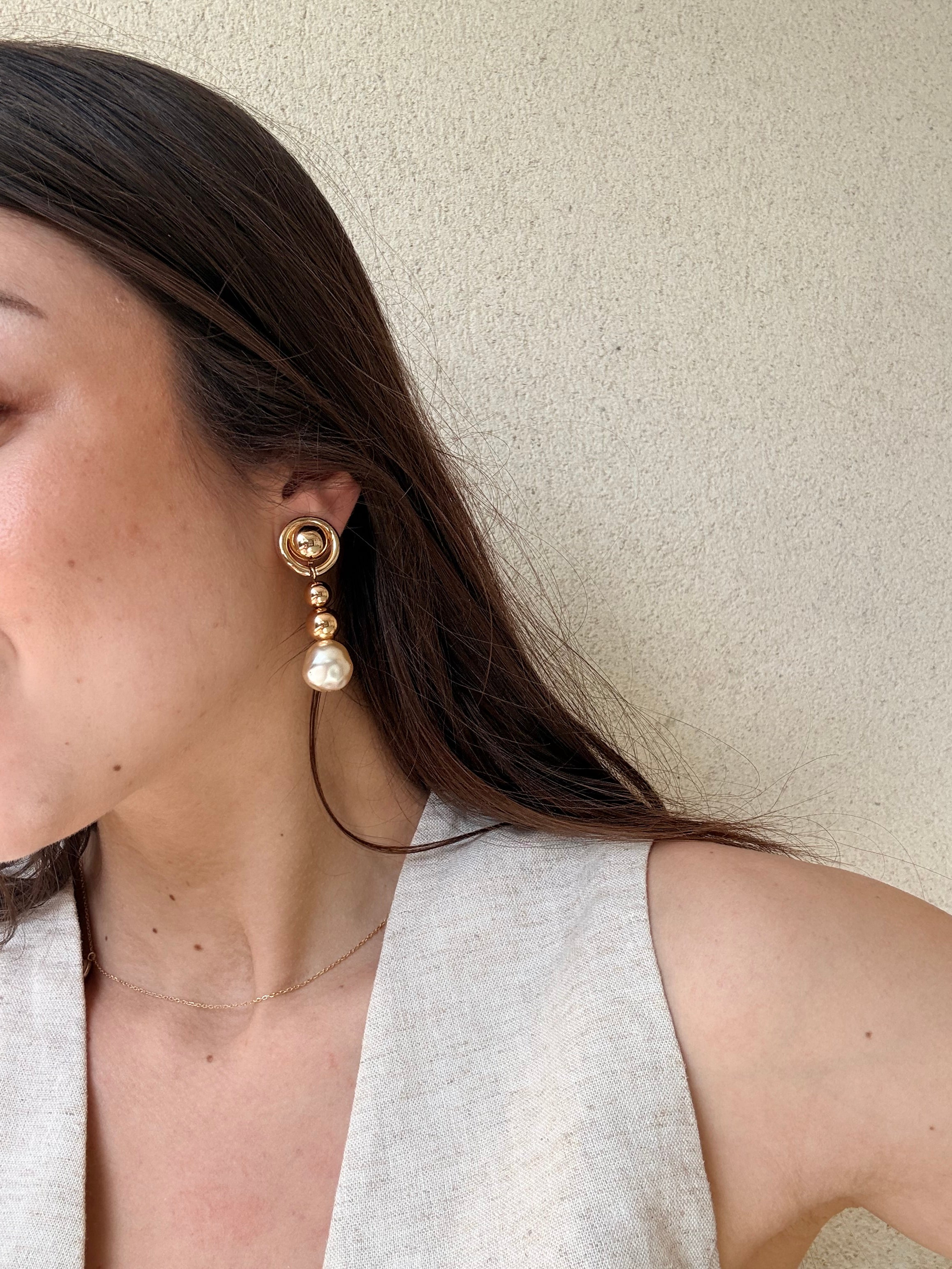 Boucles d’oreilles Christian Dior vintage - Pendantes avec perle fantaisie