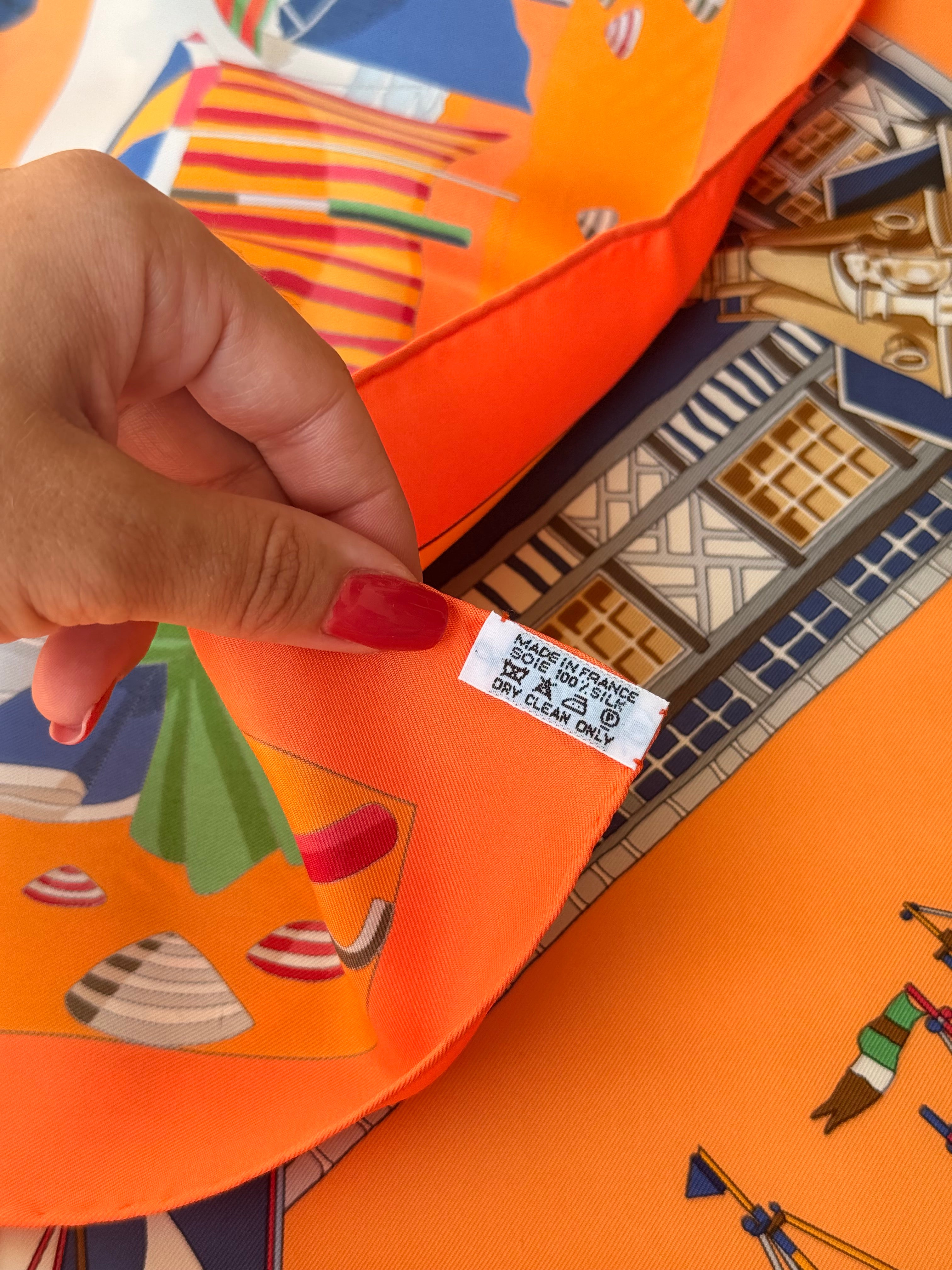 Foulard Hermès – Modèle Charmes des Plages Normandes