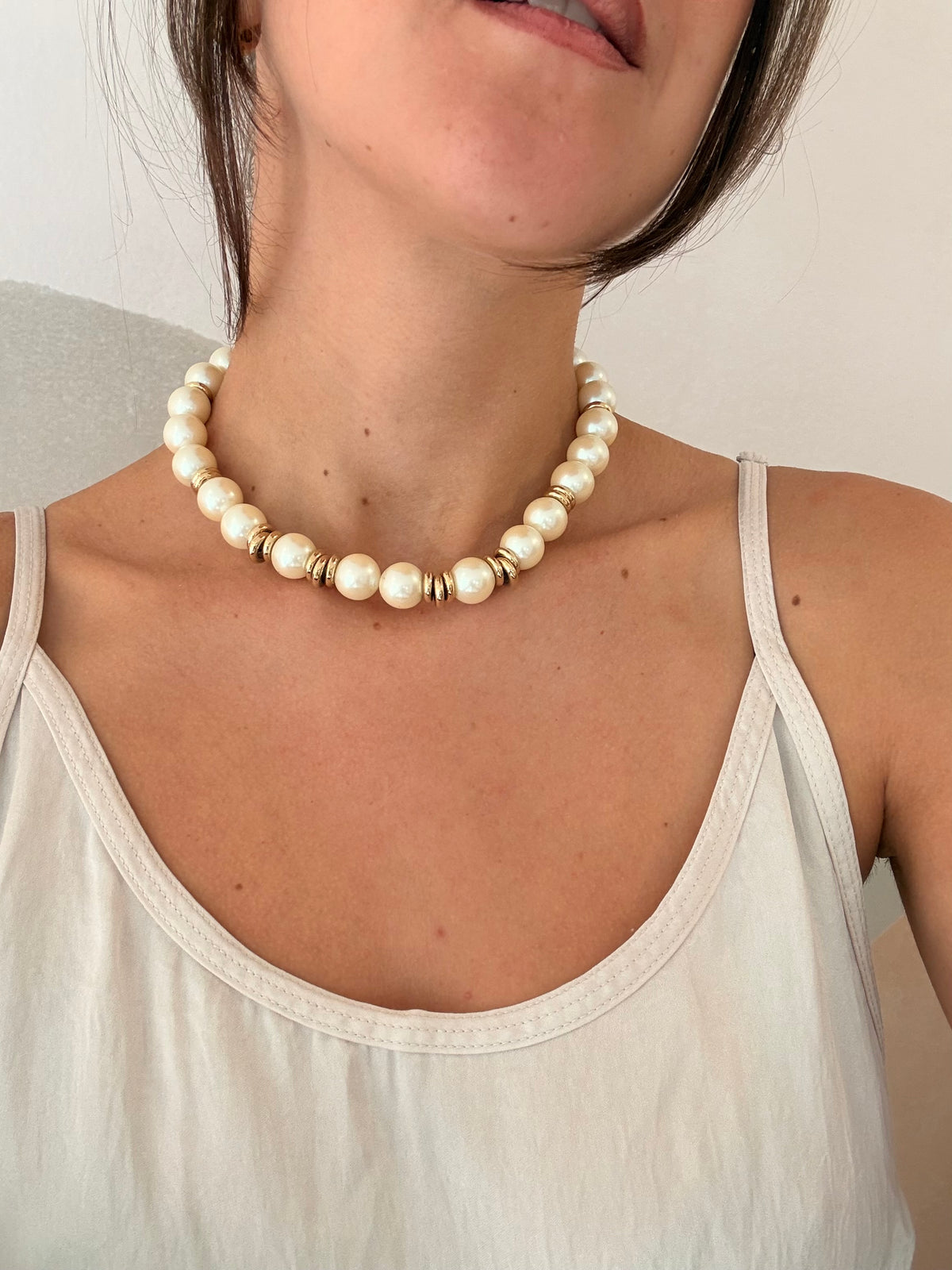 Collier Givenchy vintage - Perles fantaisies et empiècements dorés