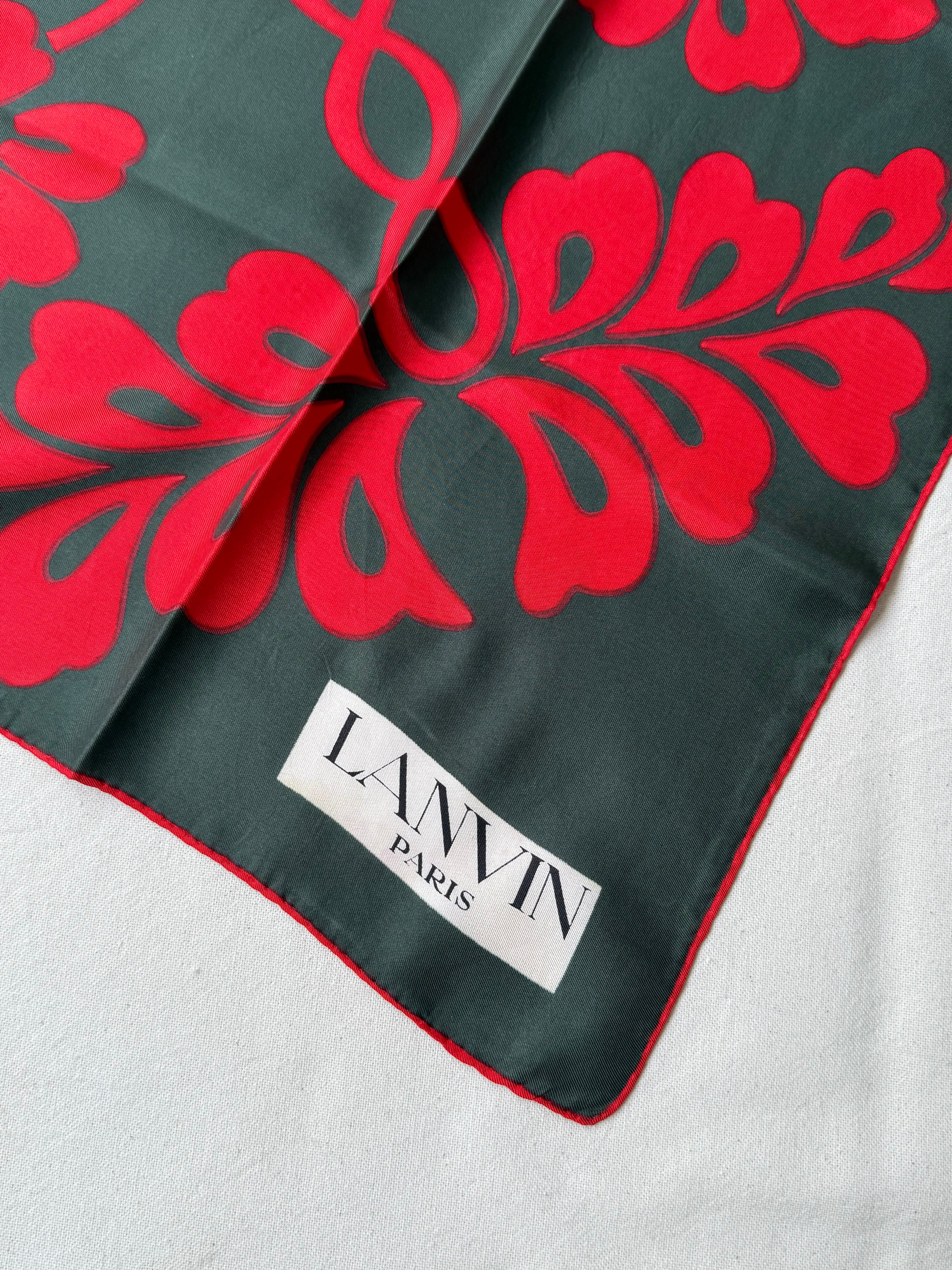 Foulard Lanvin – Motifs floraux