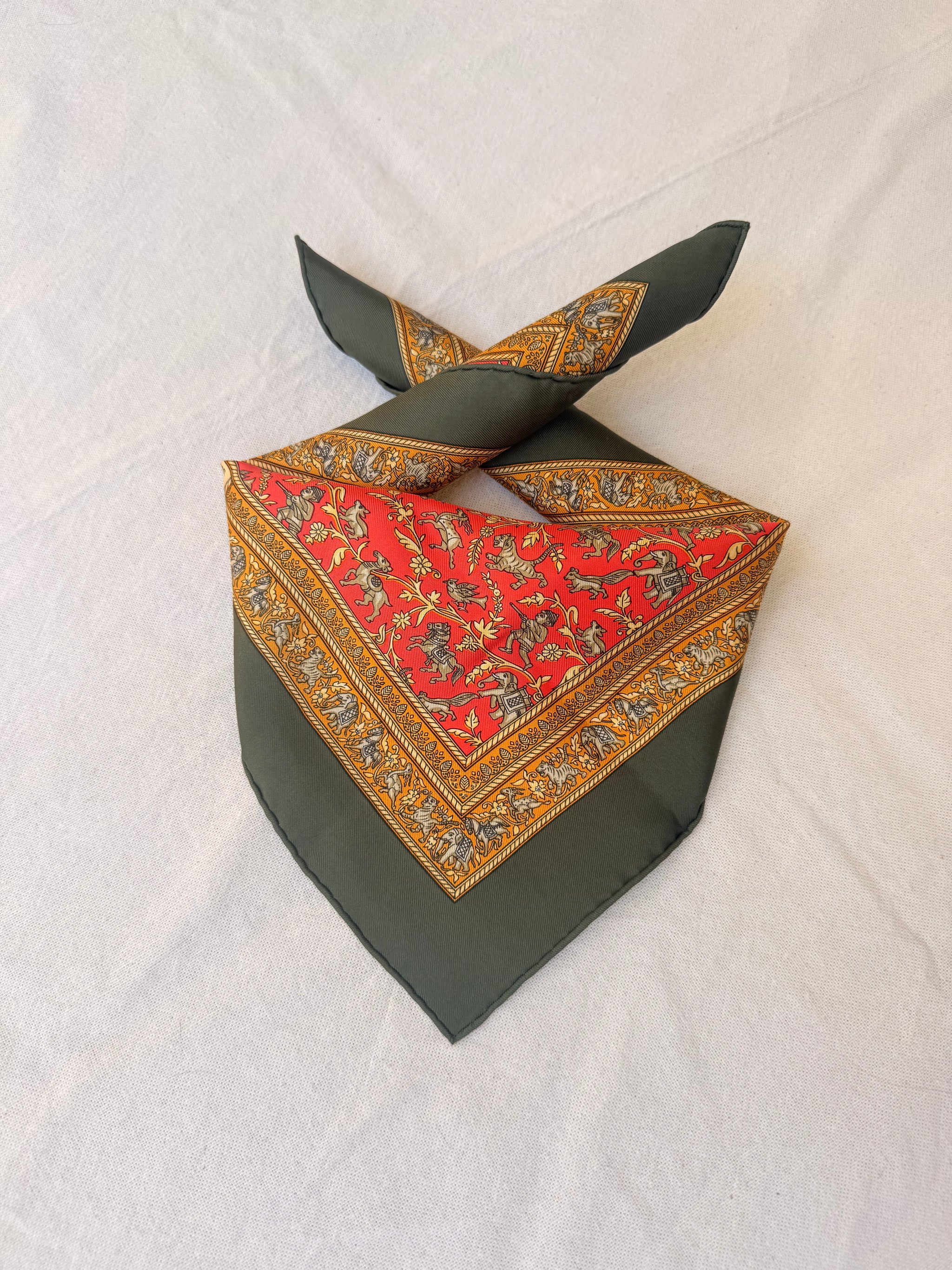 Gavroche Hermès – Modèle Chasse en Inde