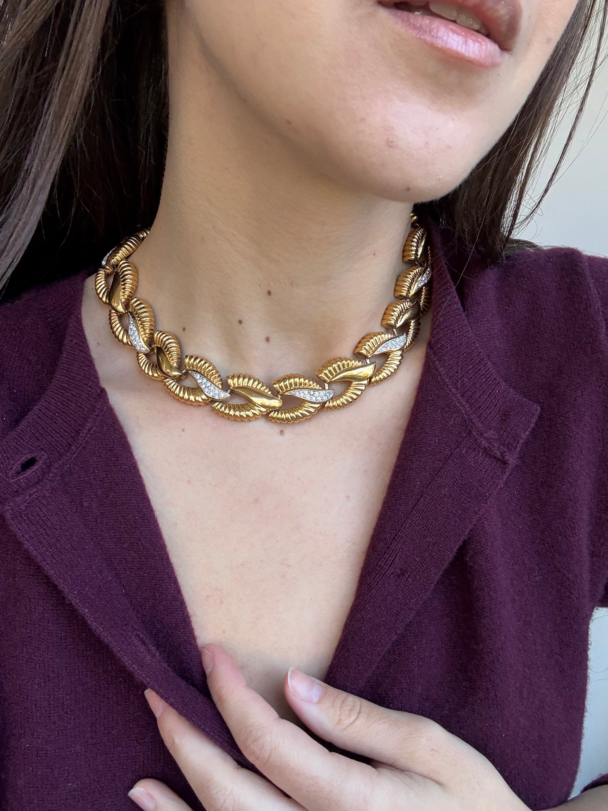 Collier doré vintage - Maillons torsadés et détails strass