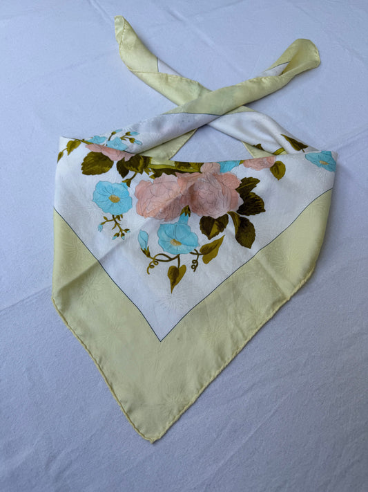 Hermès Scarf – Romantic Model