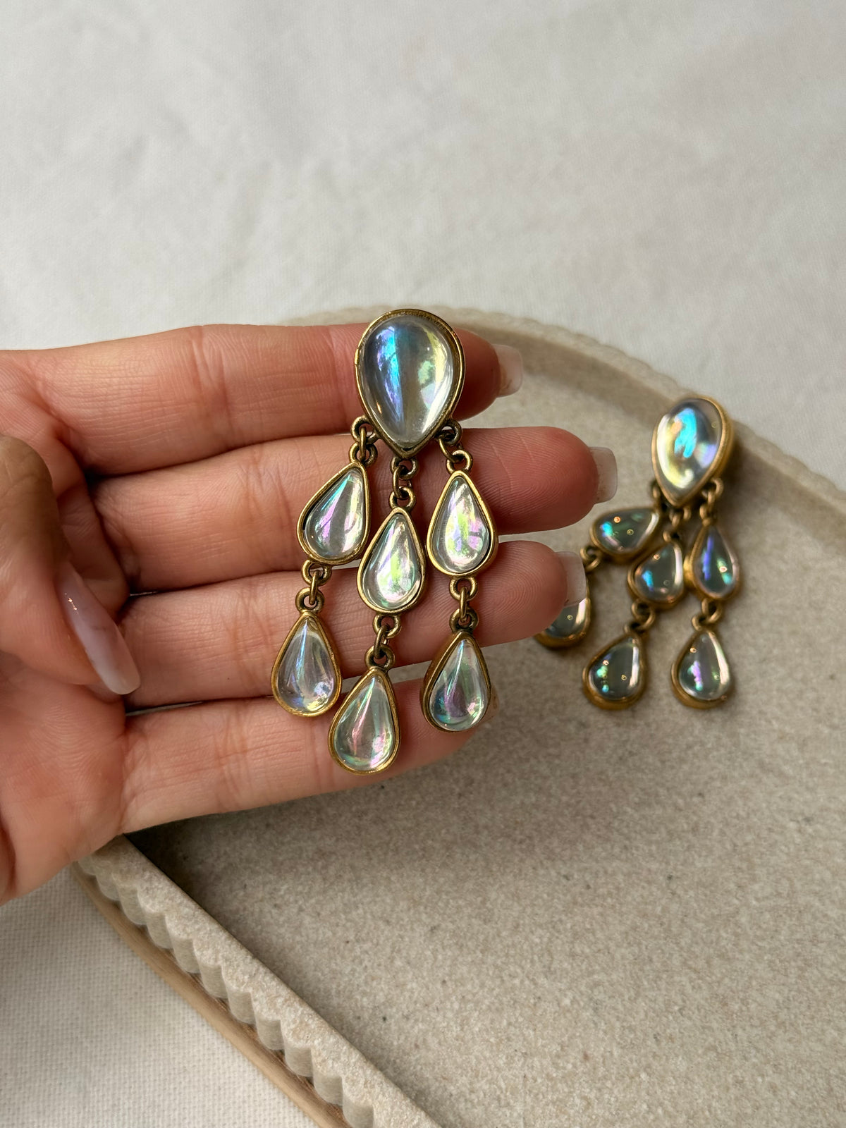Boucles d’oreilles vintage - Pampilles nacrées irisées