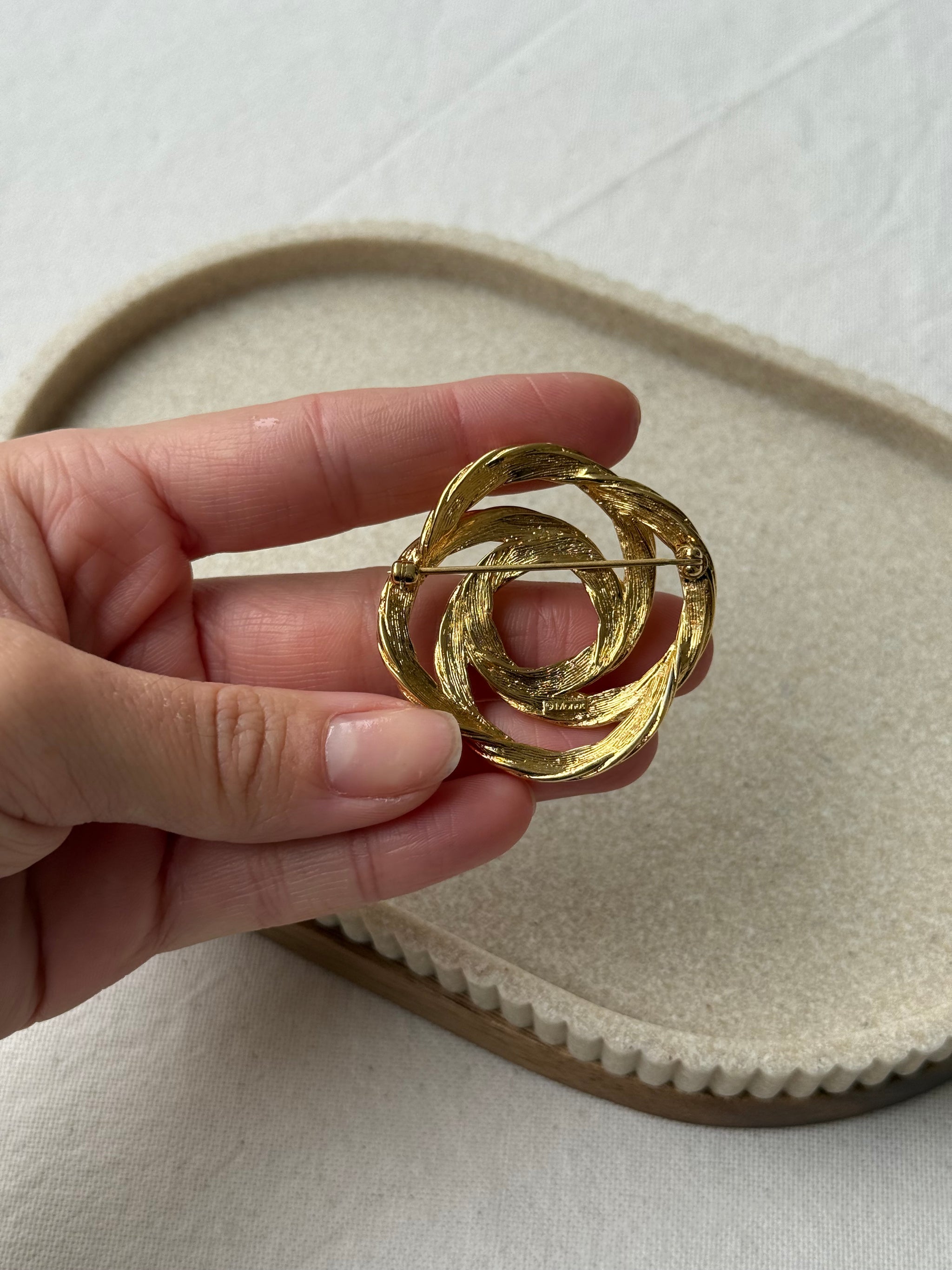 Broche Monet vintage - Rosace torsadée