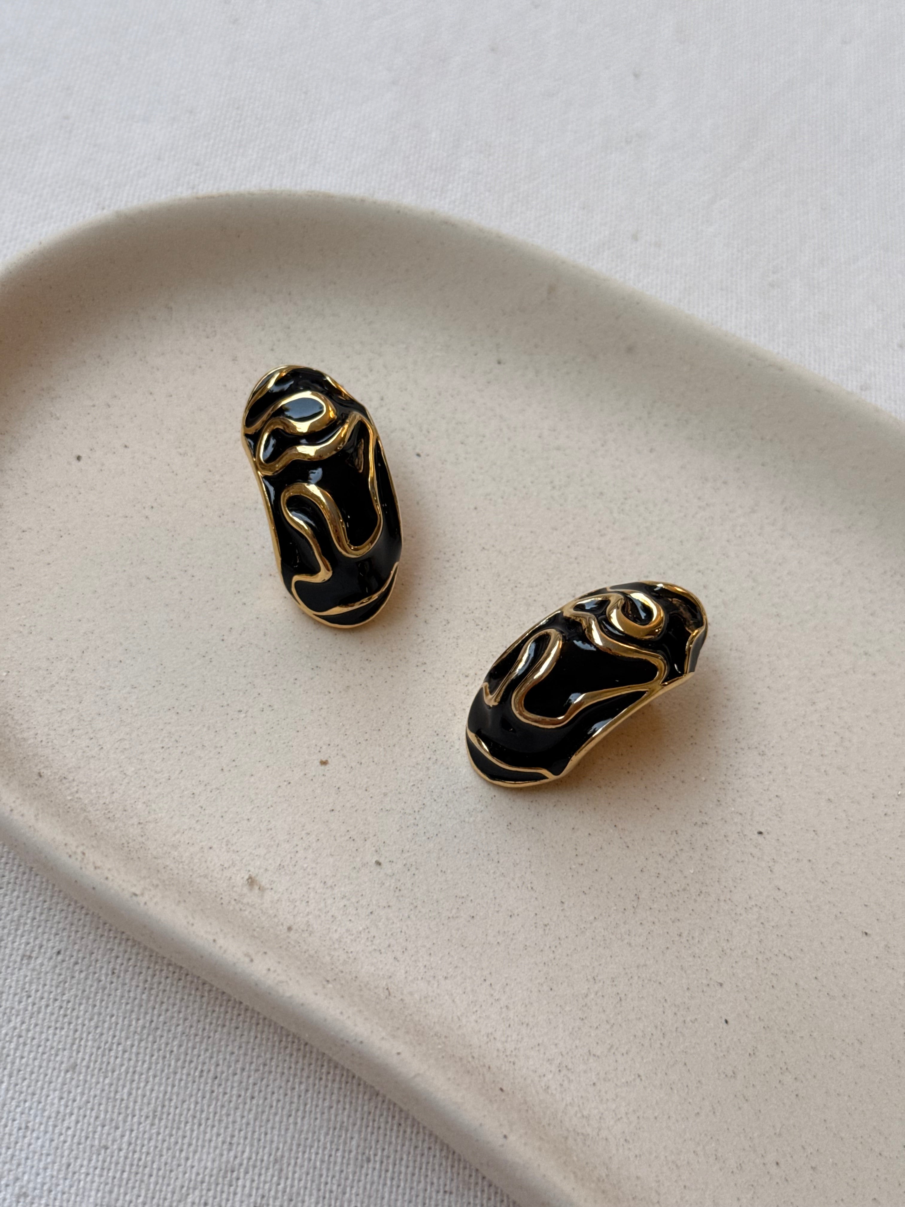 Boucles d’oreilles vintage - Créoles émail noir