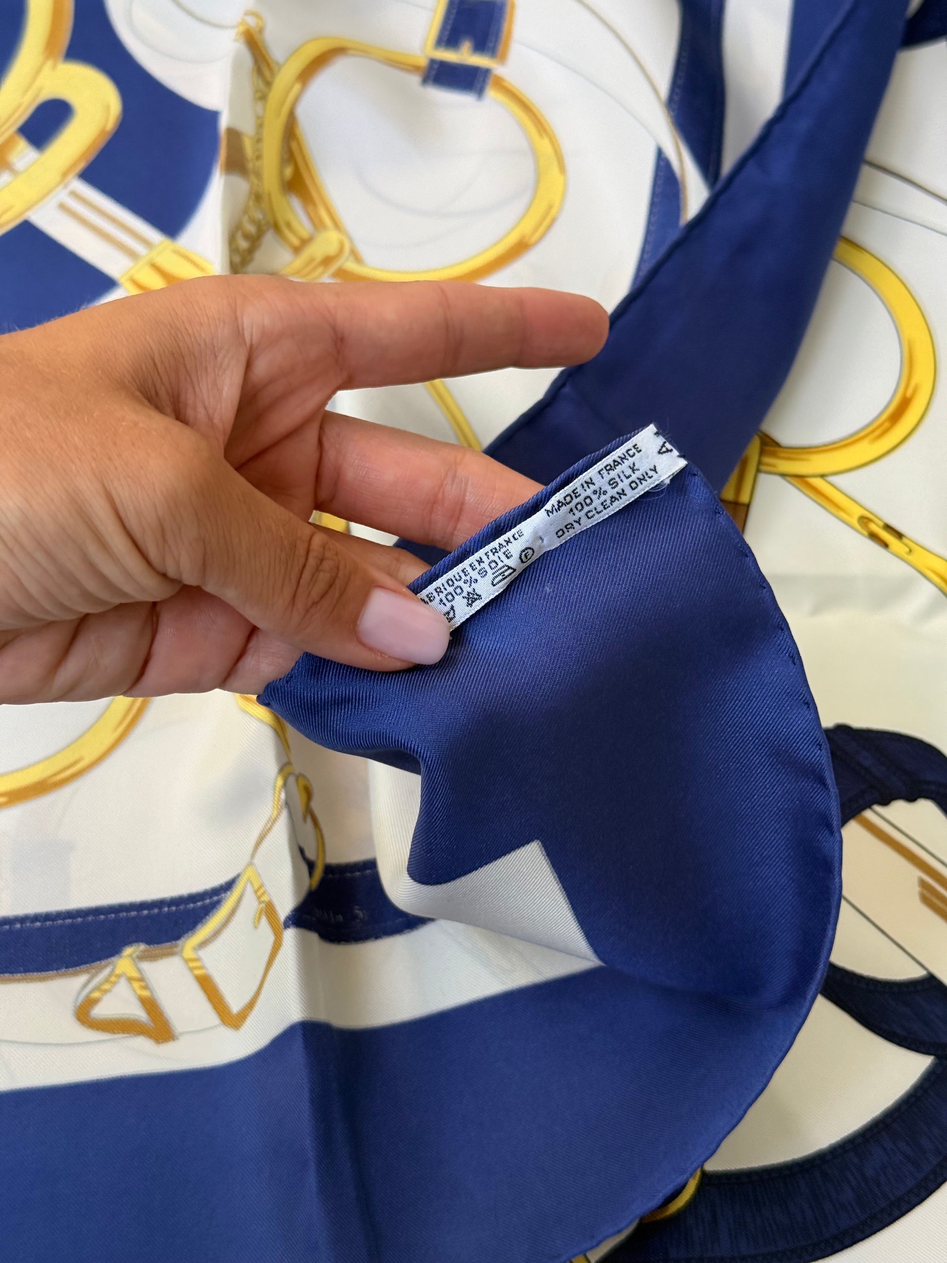 Foulard Hermès – Modèle Éperon d’Or