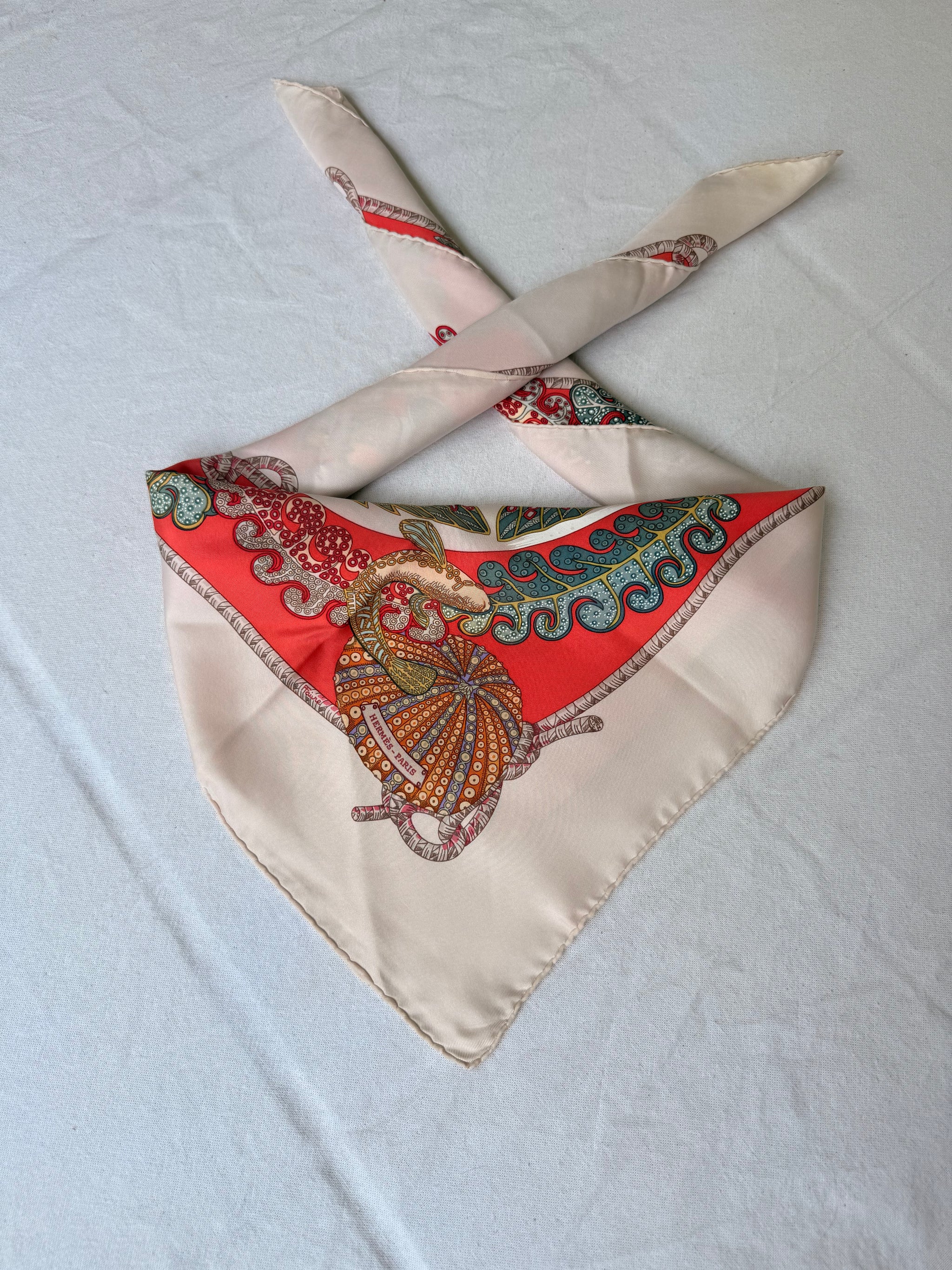 Foulard Hermès – Modèle Grands Fonds