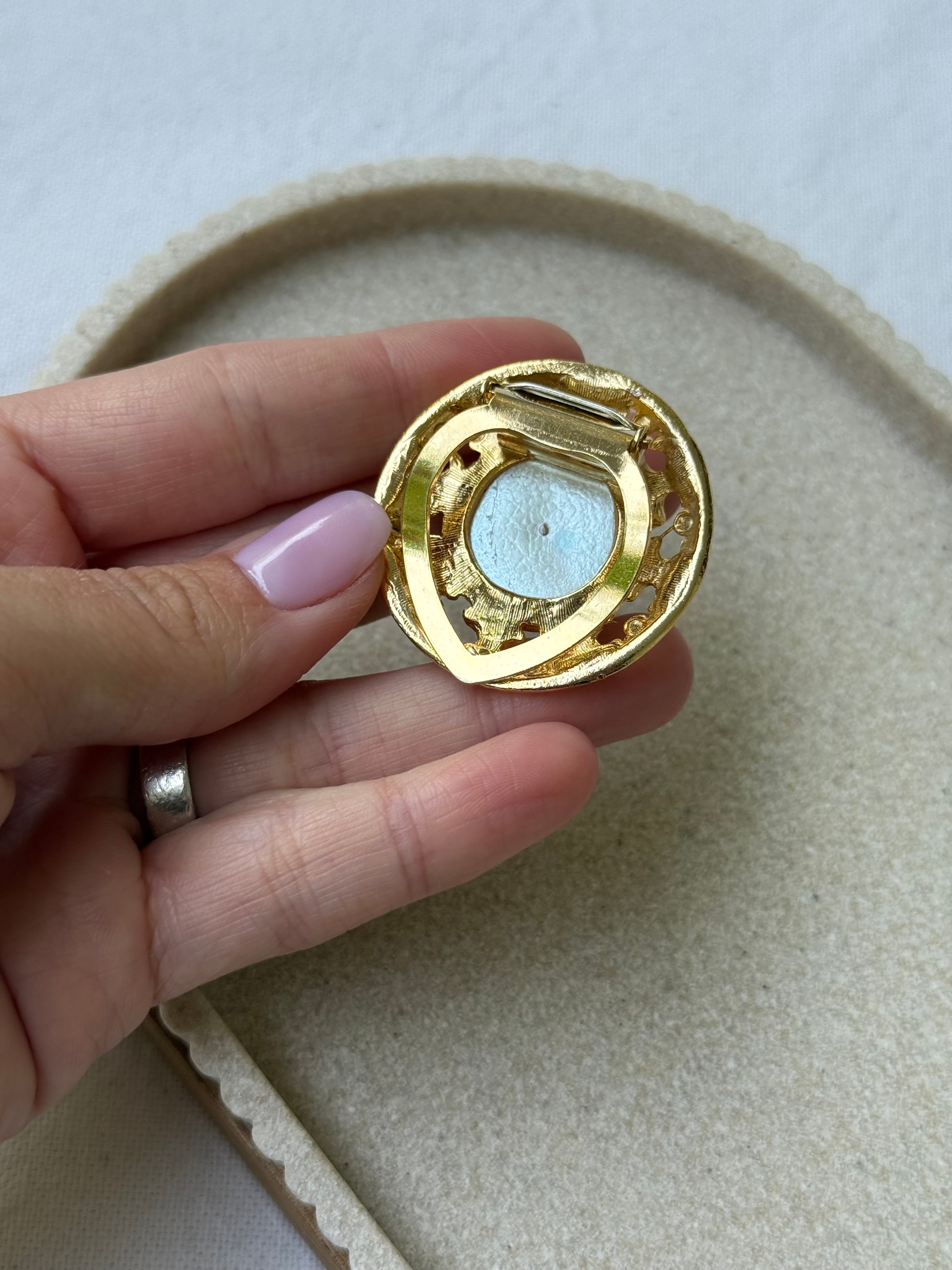 Anneau de foulard vintage - Perle centrale et bordure dorée