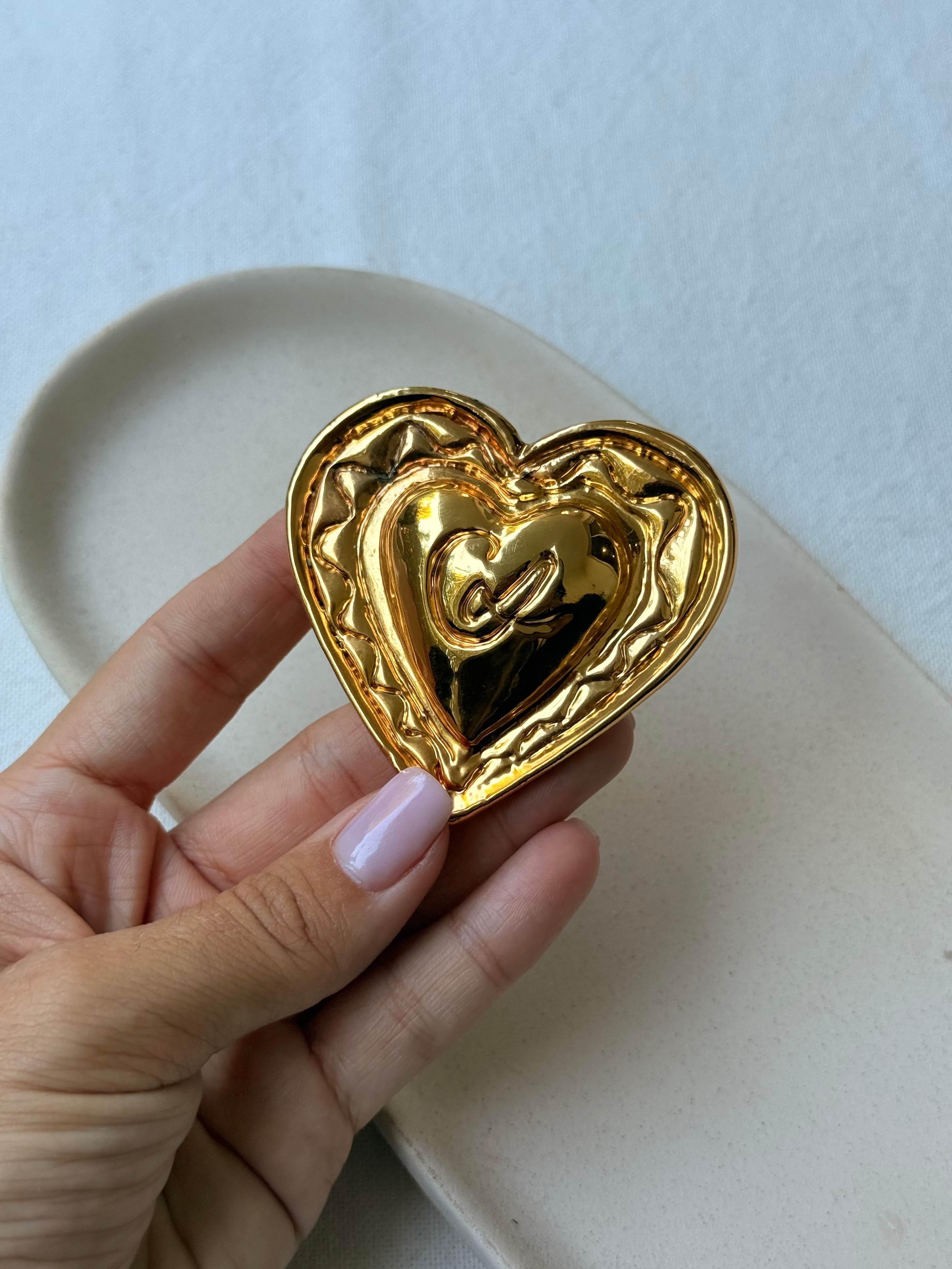 Broche Christian Lacroix vintage - Coeur doré bombé