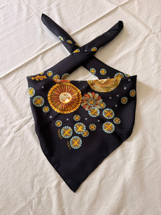 Foulard Hermès – Modèle Le Roy Soleil