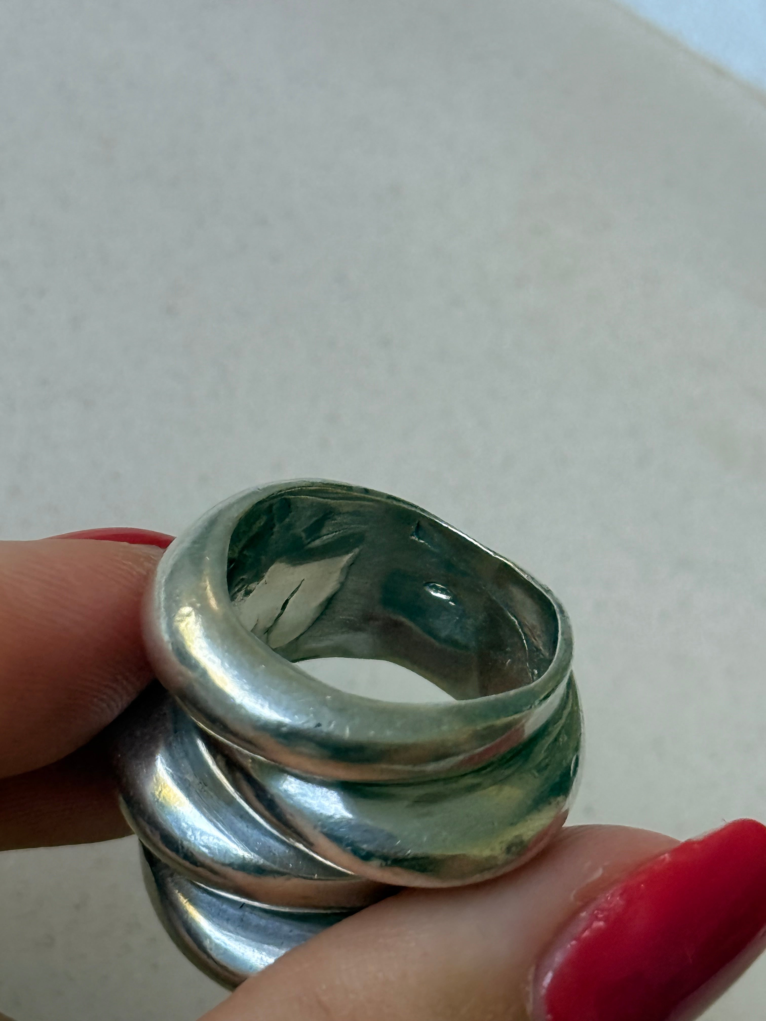Bague vintage bombée en argent 925