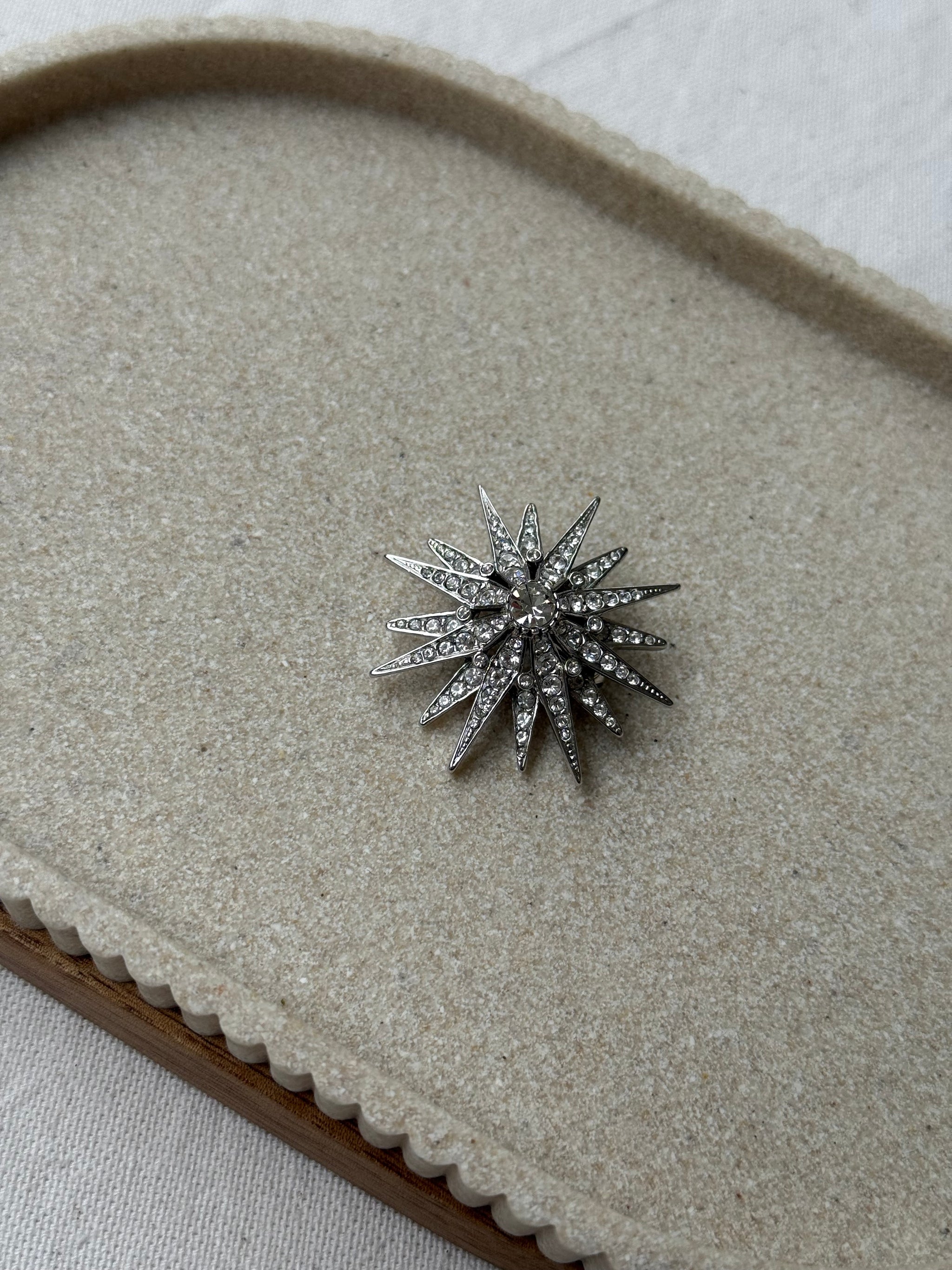 Broche Attwood & Sawyer vintage - Étoile scintillante argentée