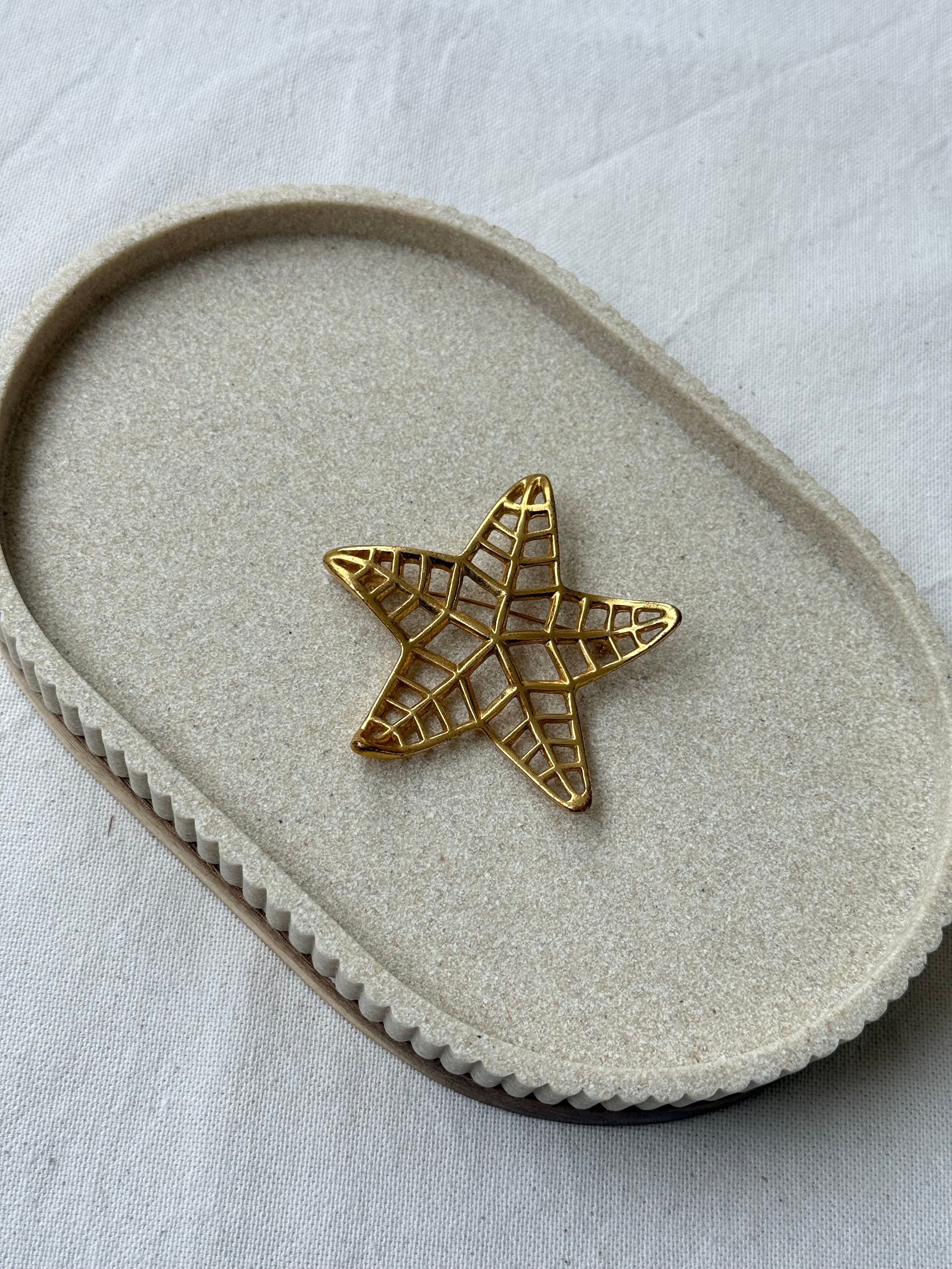 Broche vintage - Étoile ajourée