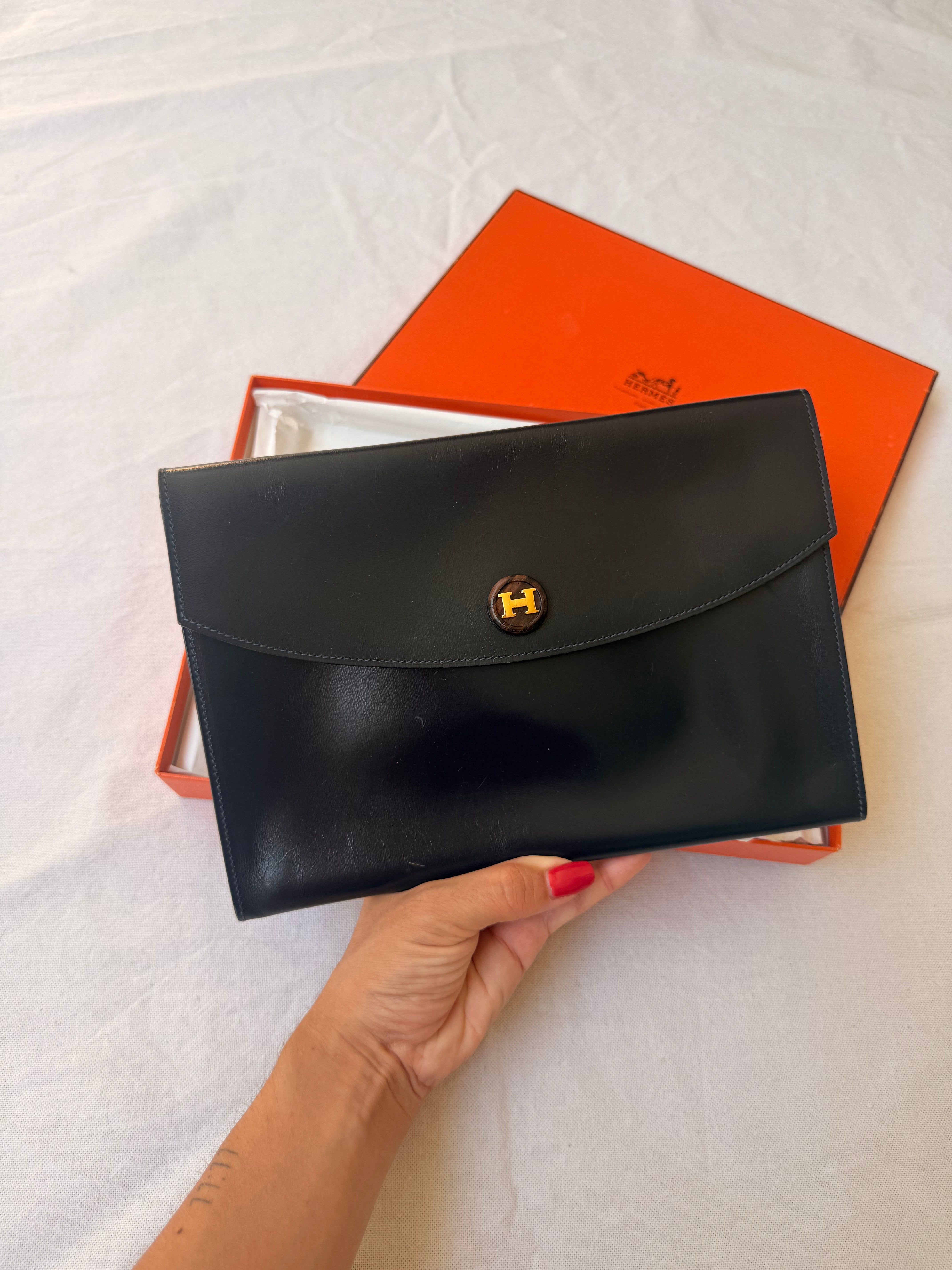 Pochette Hermès - Modèle Rio, cuir box bleu marine
