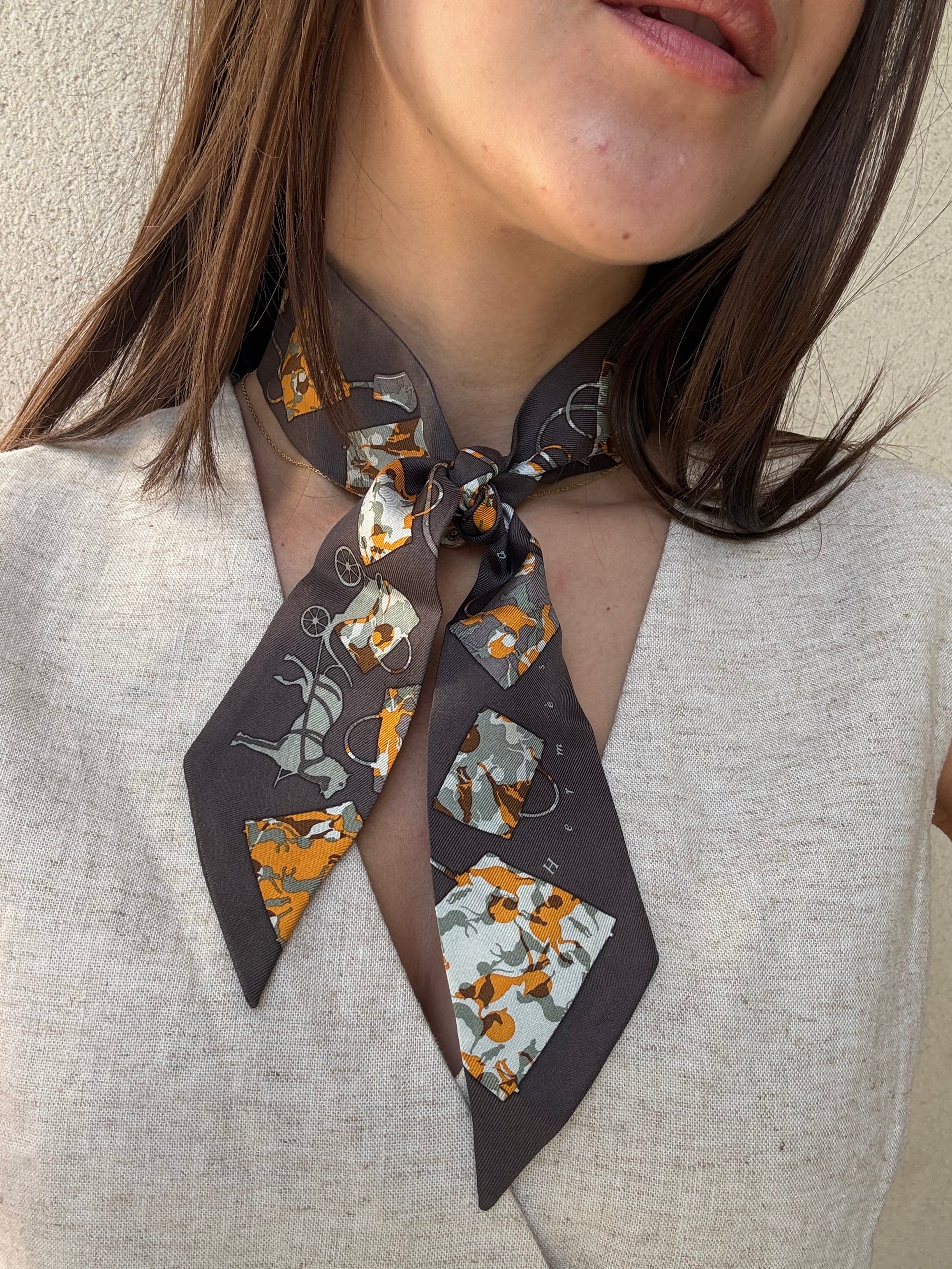 Twilly Hermès – Modèle Kelly en calèche