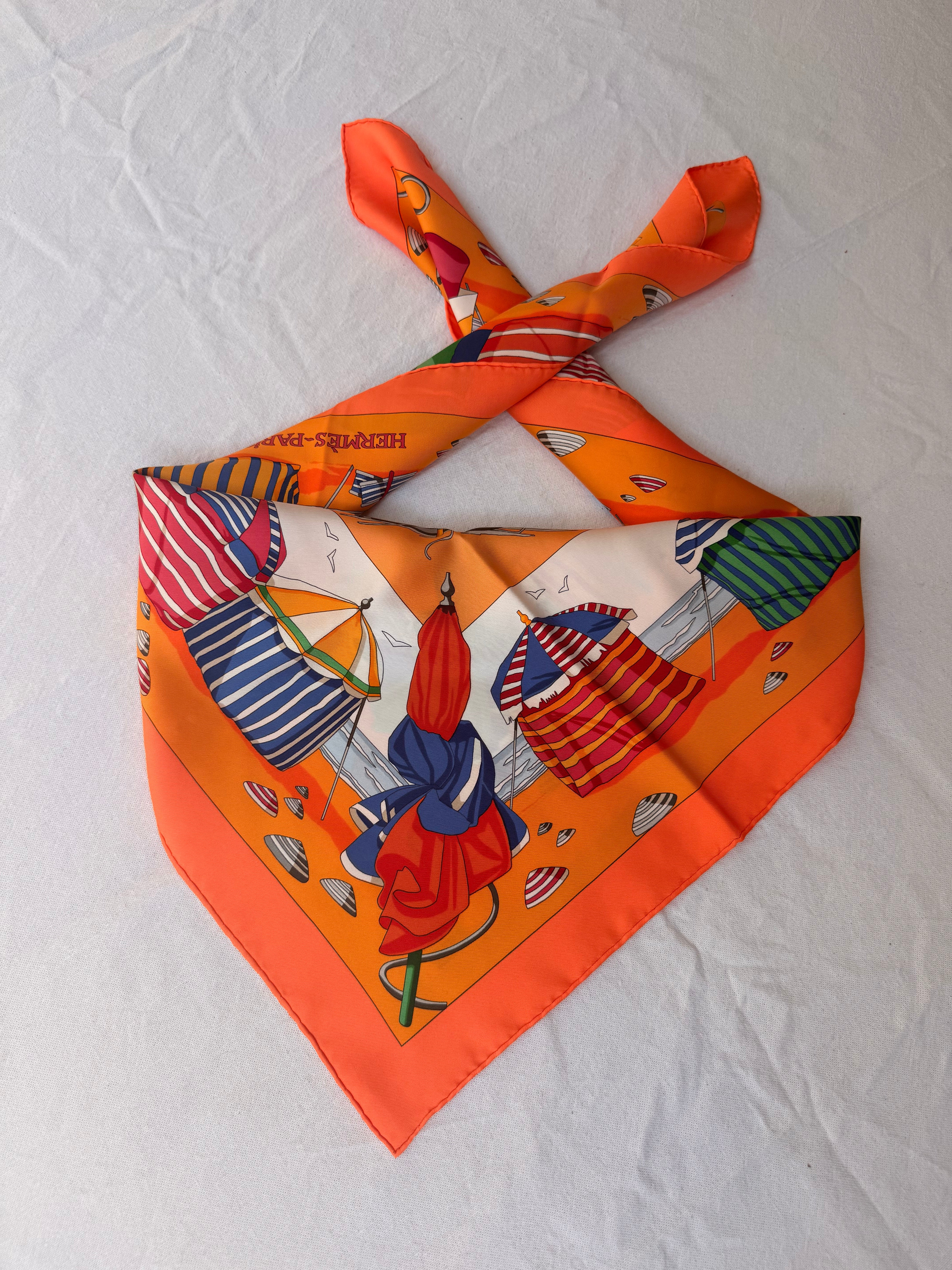 Foulard Hermès – Modèle Charmes des Plages Normandes