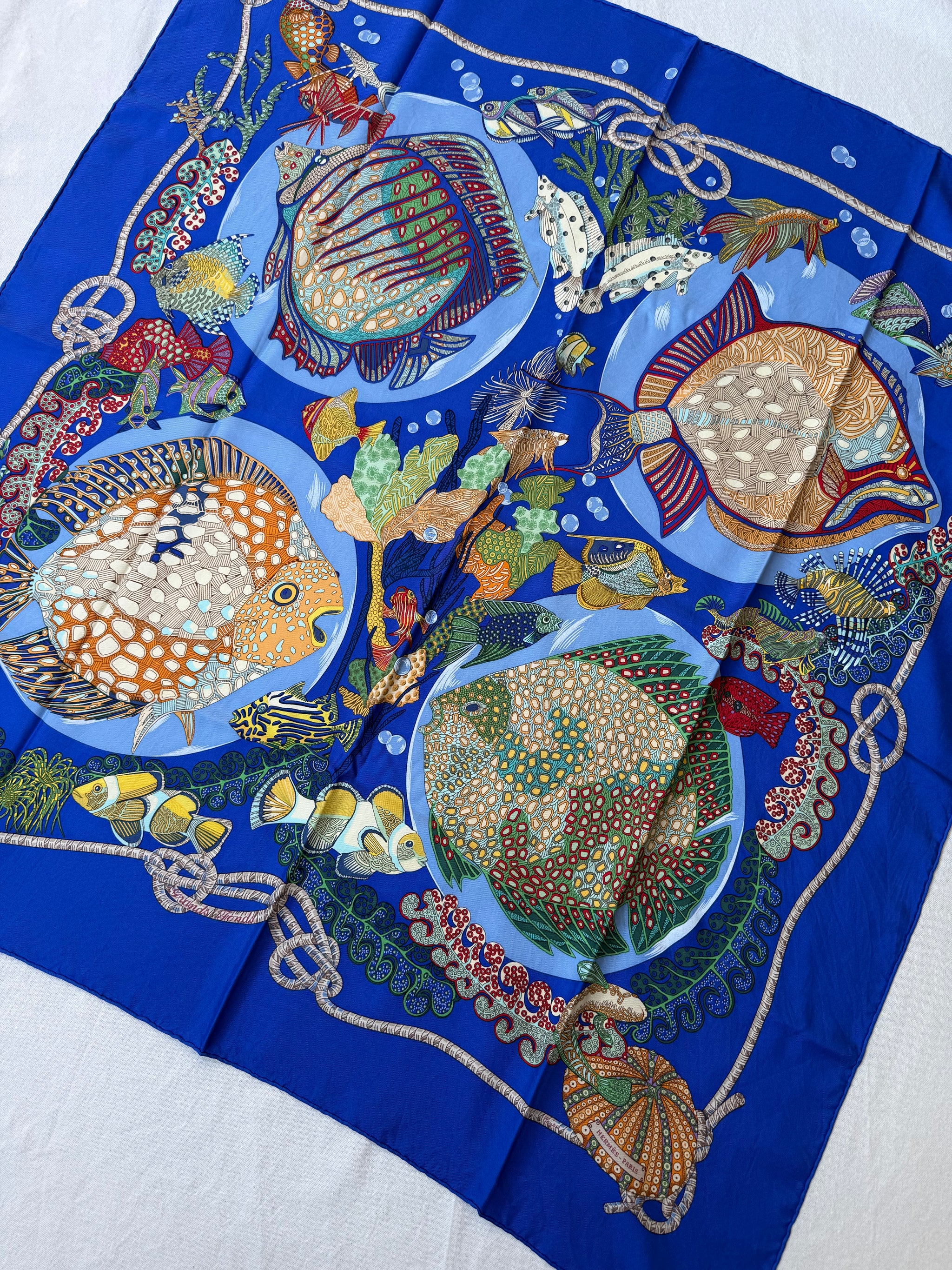 Foulard Hermès – Modèle Grands Fonds