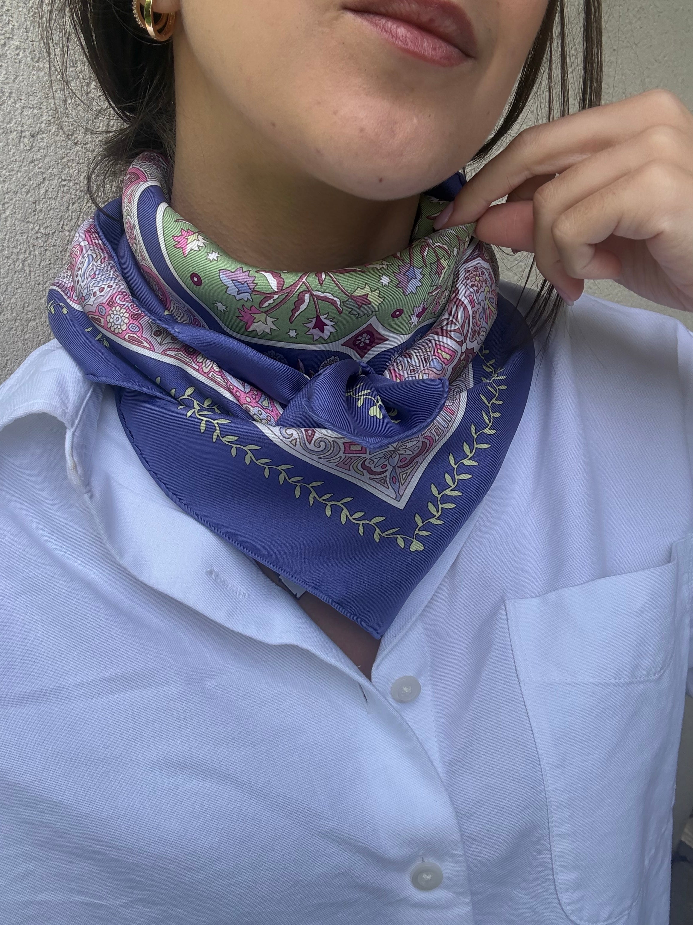 Foulard Hermès – Modèle Aux Portes du Palais