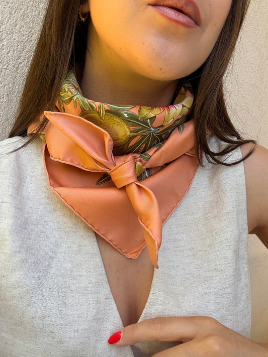 Foulard Hermès – Modèle Passiflore