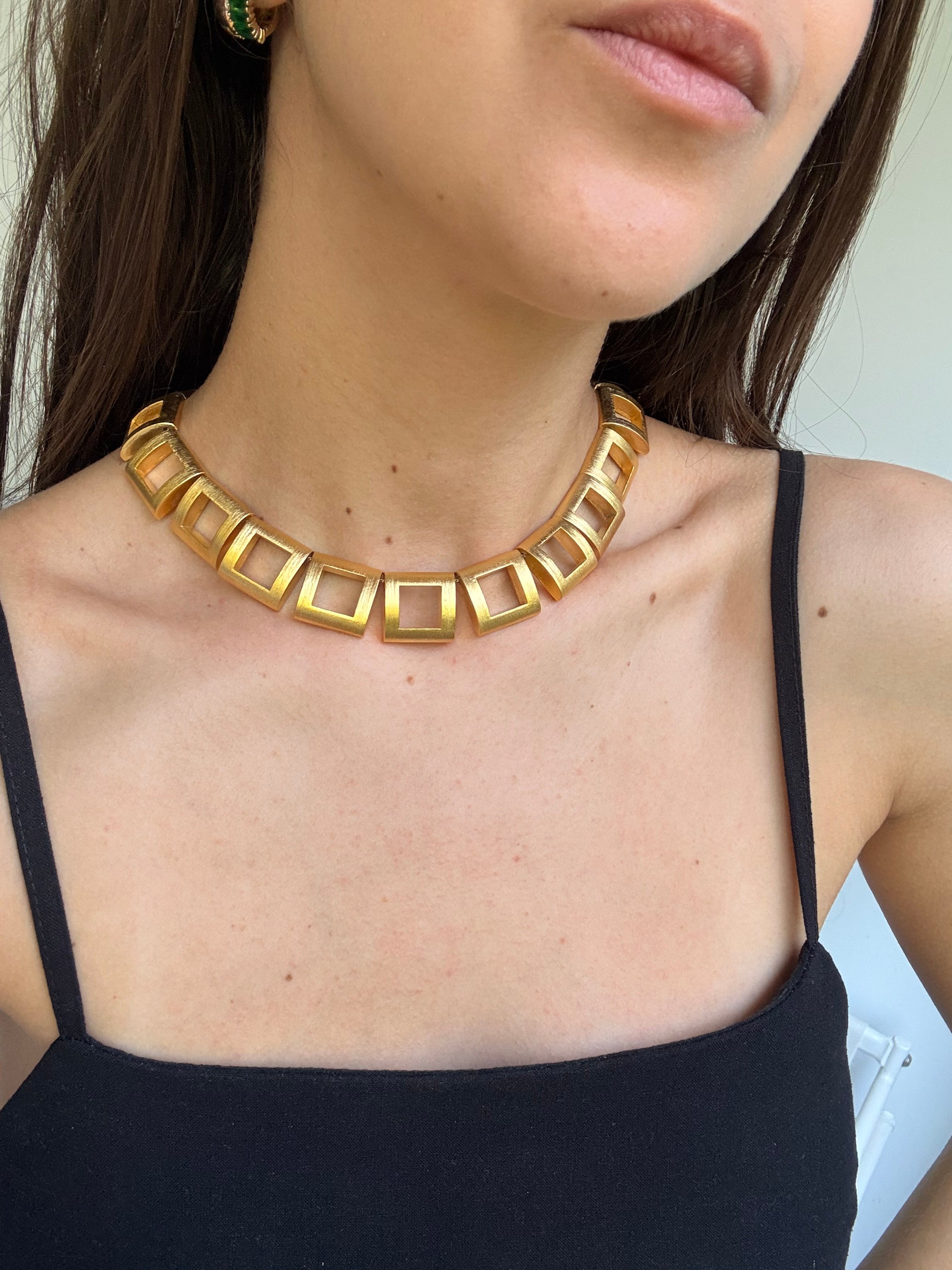 Collier Helena Rubinstein vintage - Maillons carrés ajourés
