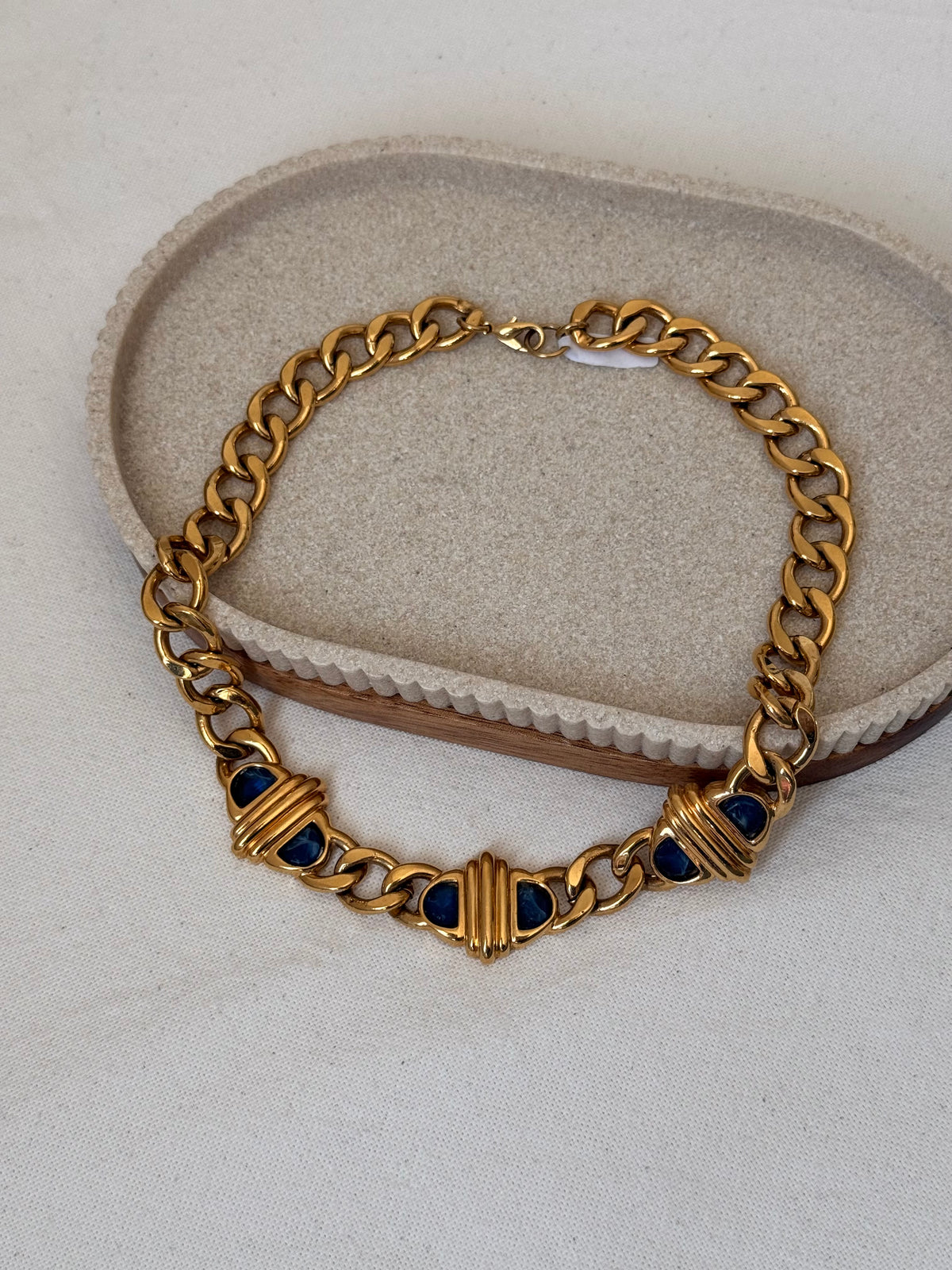 Collier Guy Laroche vintage - Maillons dorés et cabochons bleus