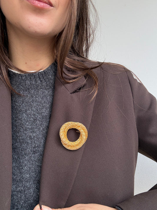 Broche vintage - Couronne texturée