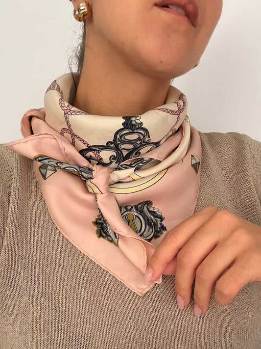 Foulard Hermès – Modèle Les Clés