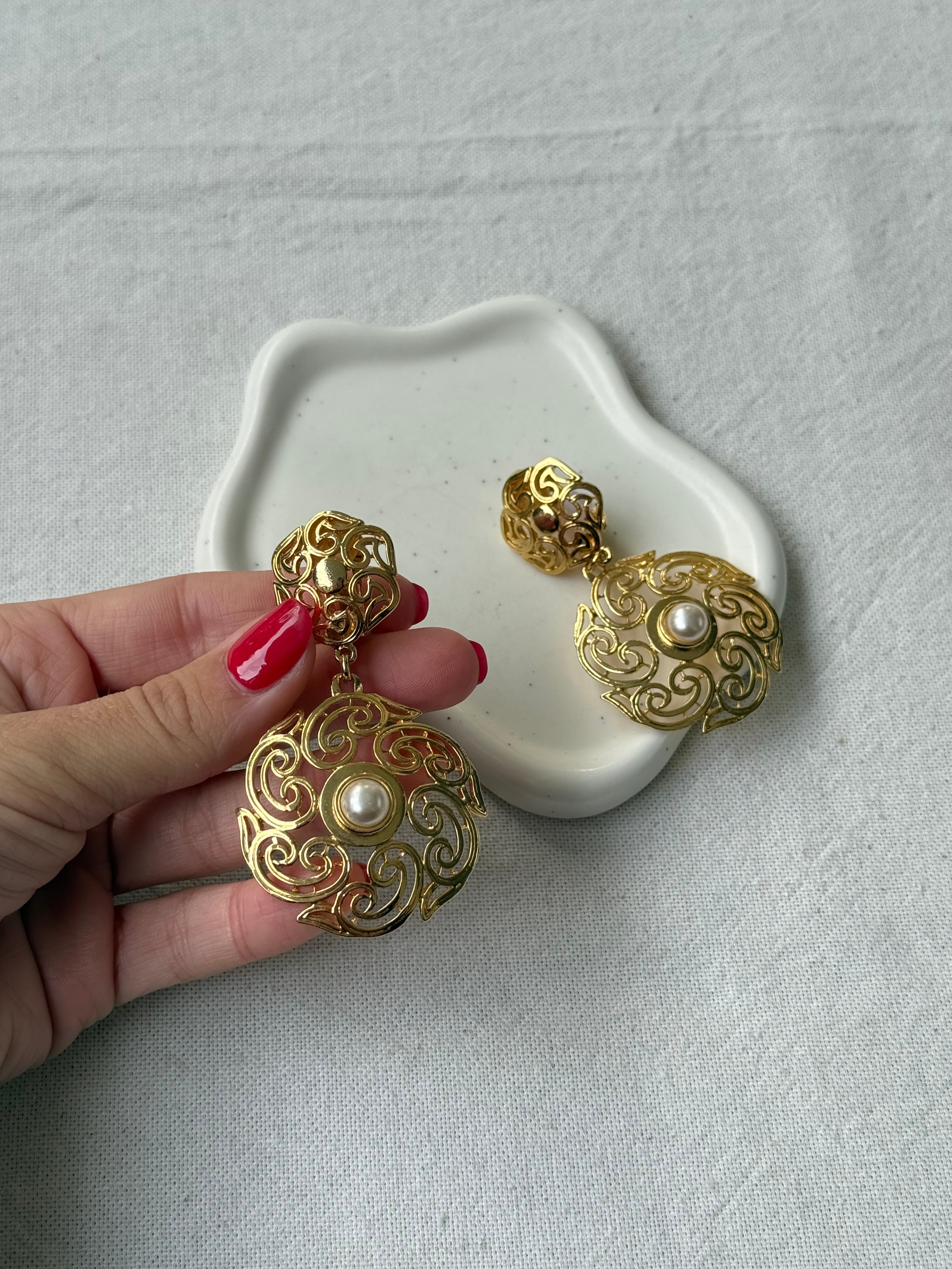 Boucles d’oreilles vintage - Pendantes arabesques et perles