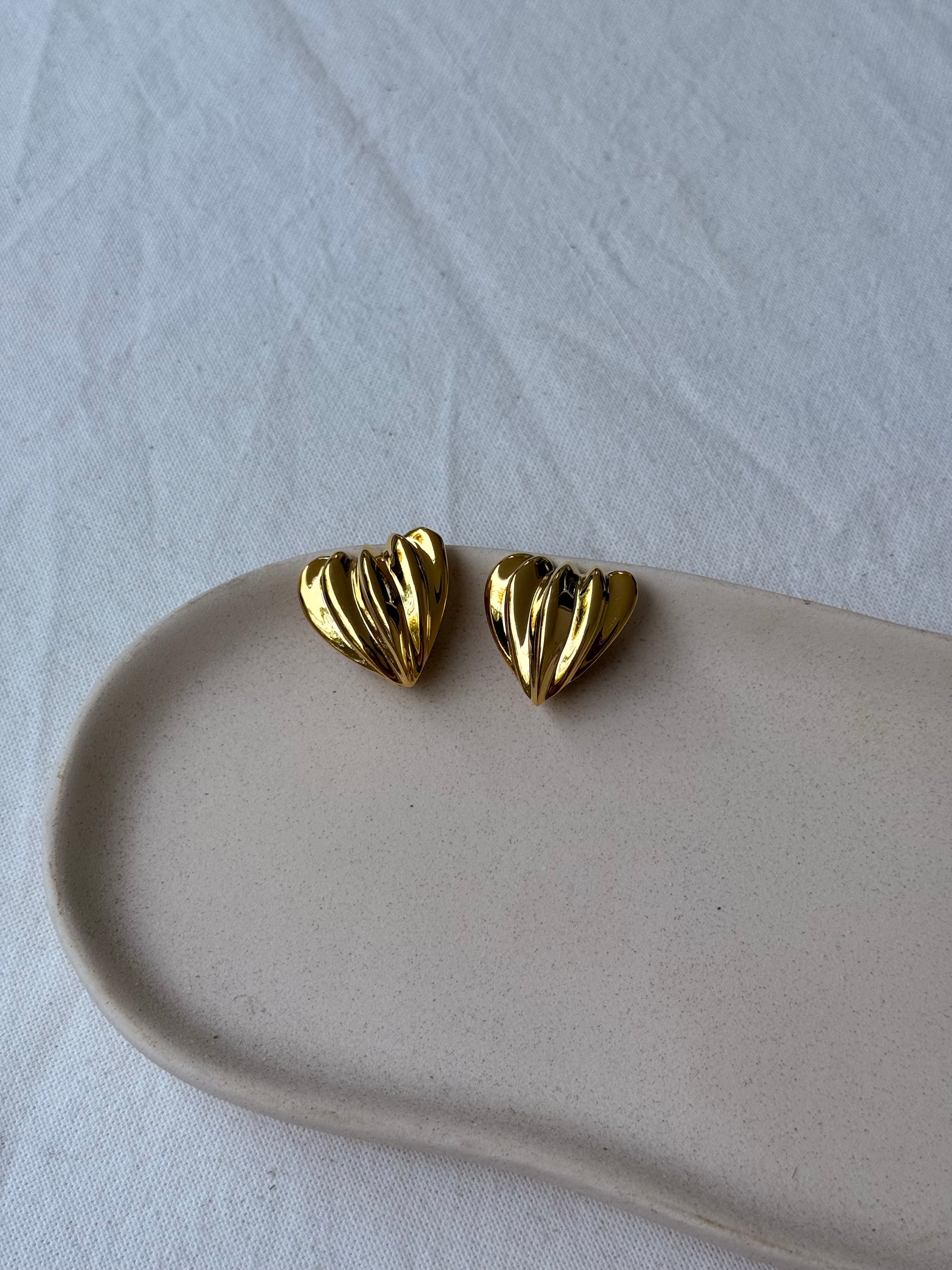 Boucles d’oreilles vintage - Cœurs texturés dorés