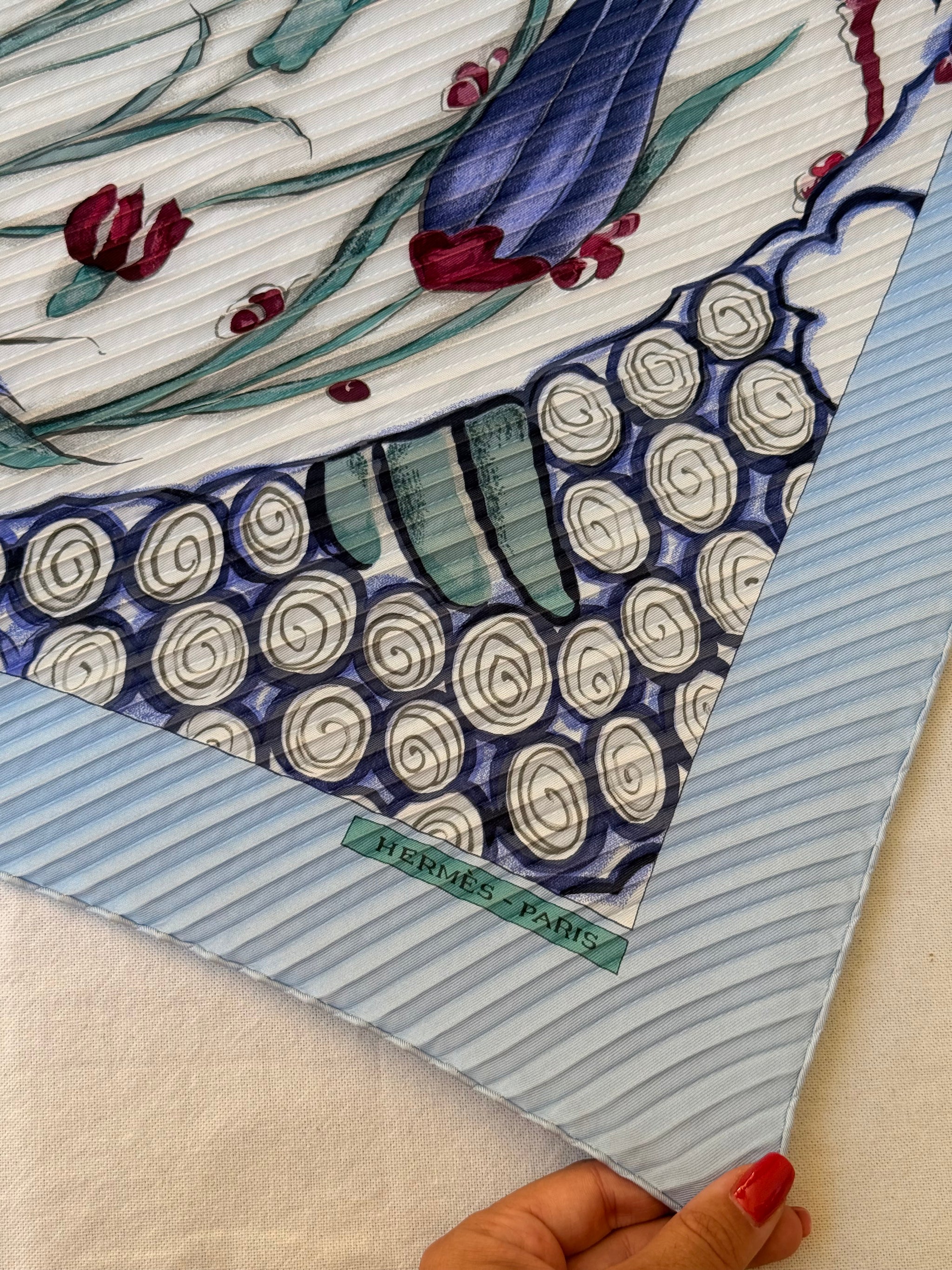 Foulard Hermès plissé – Modèle Céramique Ottomane