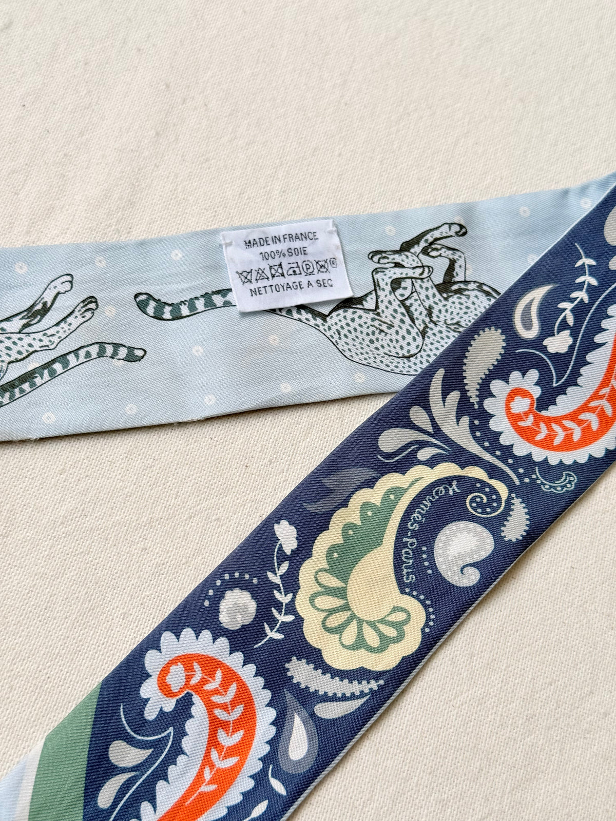 Twilly Hermès – Modèle Guépards Bandana
