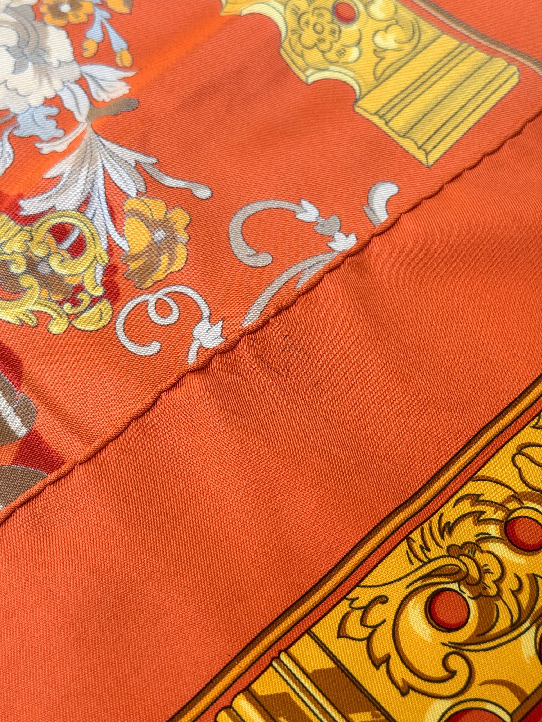Foulard Hermès – Modèle Copeaux
