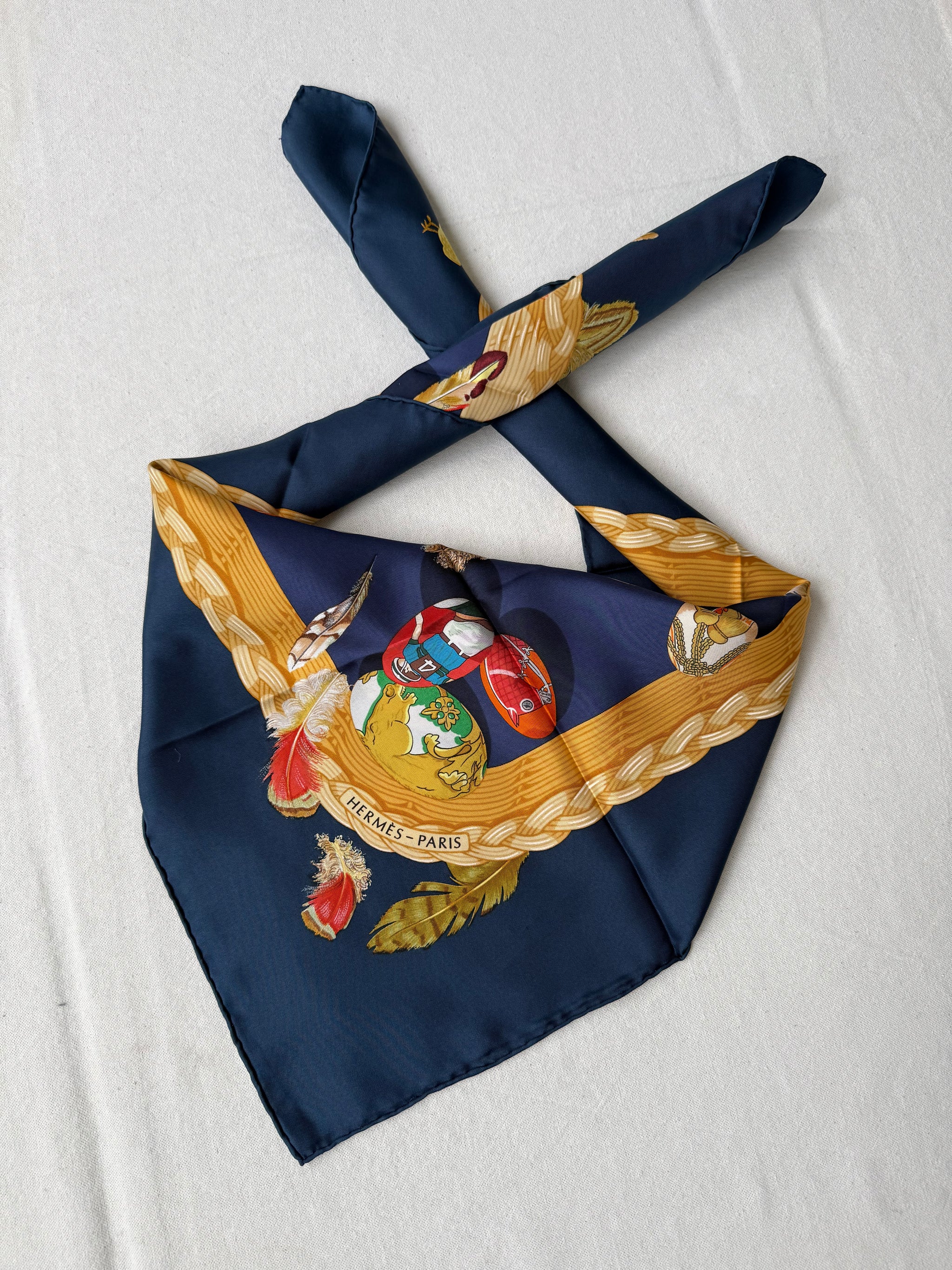 Foulard Hermès – Modèle Couvée d'Hermès