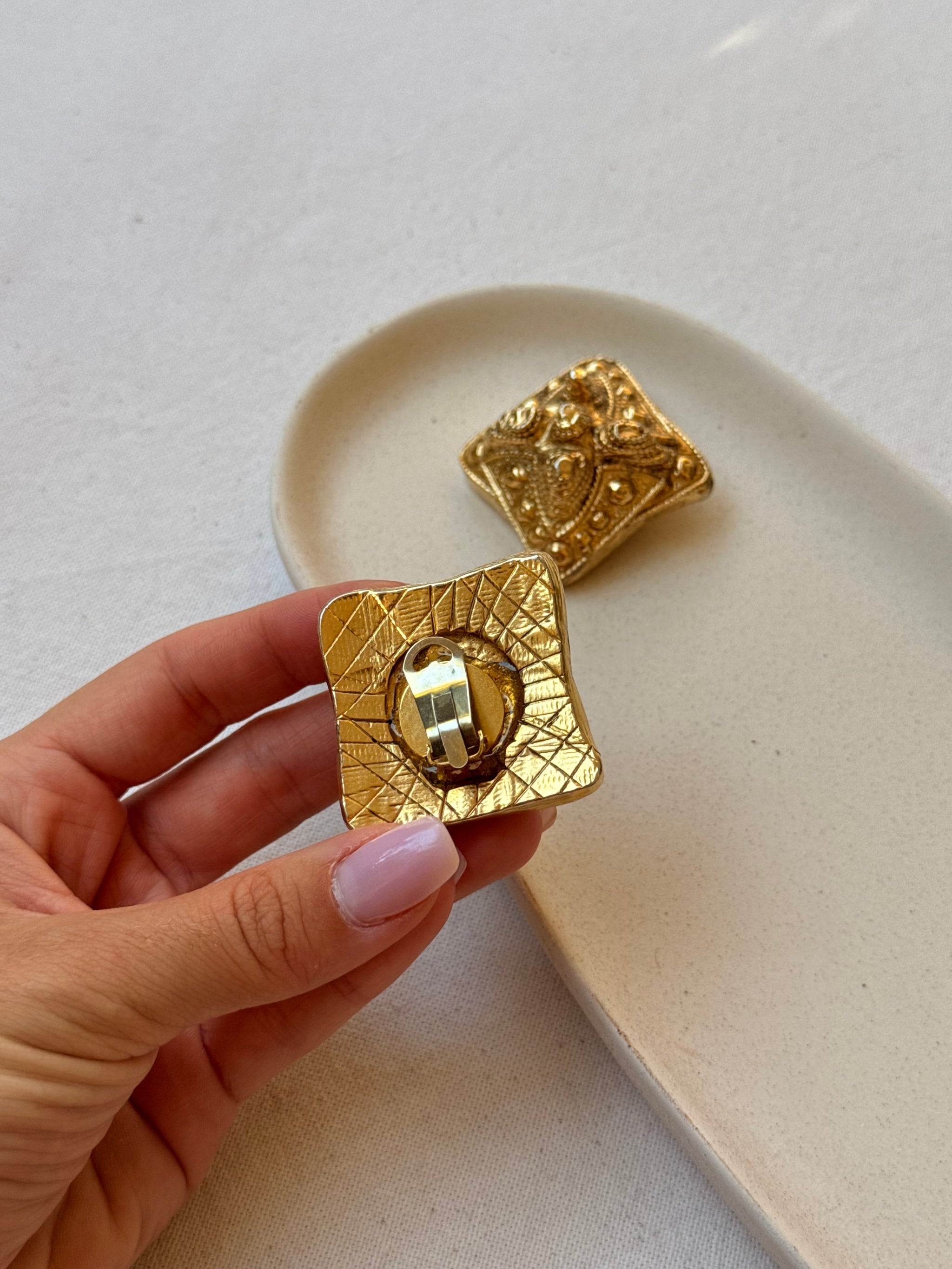 Boucles d’oreilles vintage - XXL carrées dorées