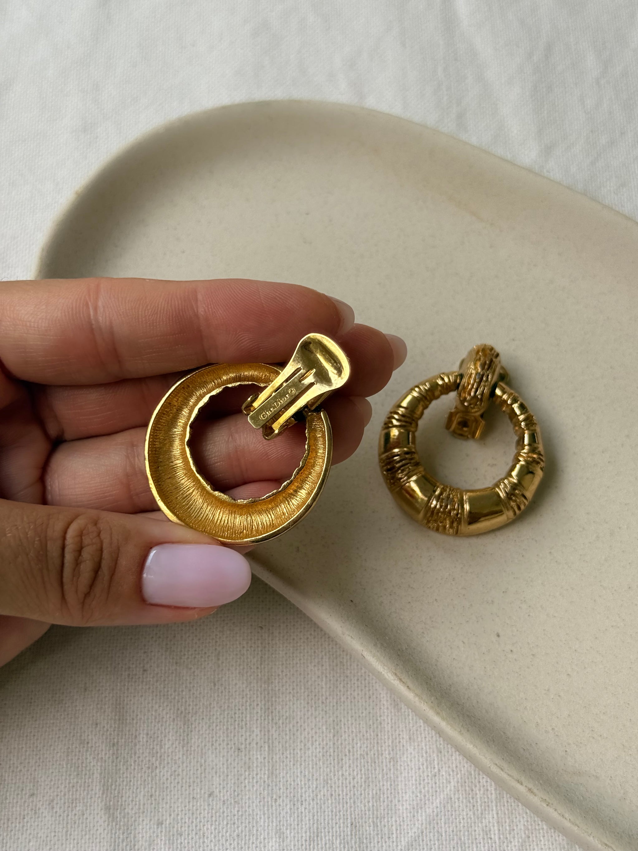Boucles d’oreilles Christian Dior vintage - Pendantes dorées
