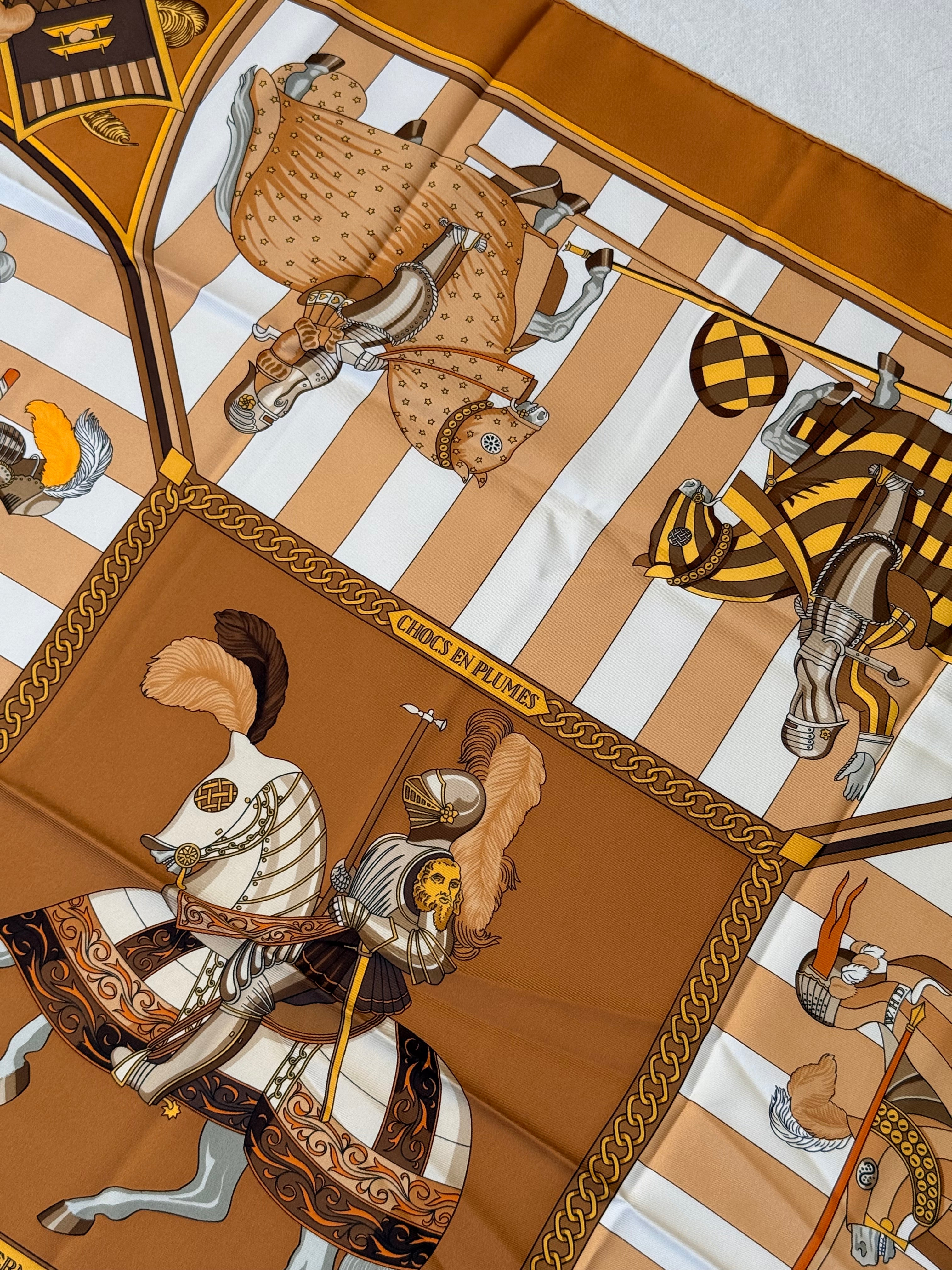 Foulard Hermès – Modèle Choc en plumes